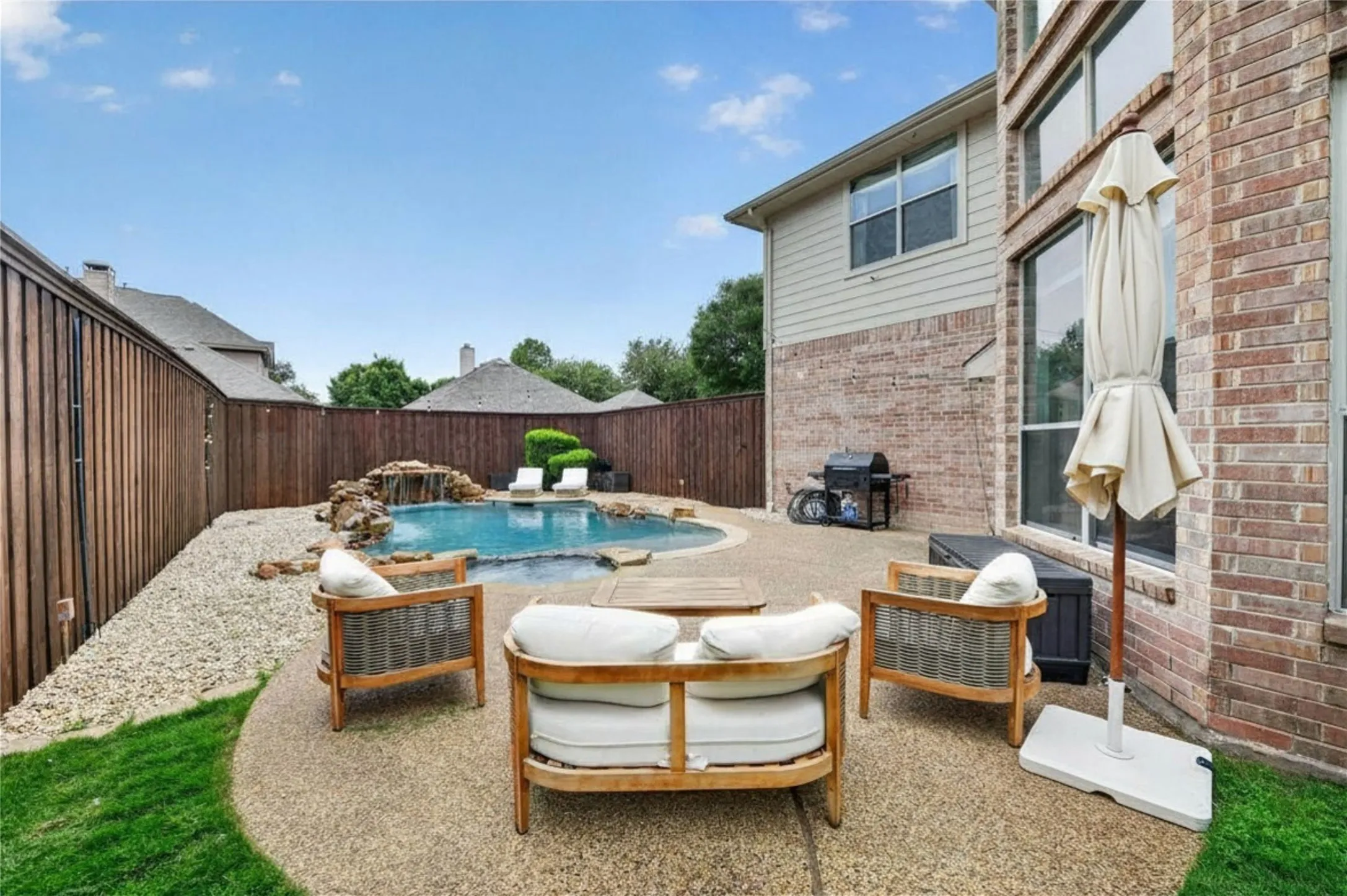 Single Family Residence For Sale in Collin County , 915 Saratoga Drive, Allen, Texas 75013, 4 Bedroom, 4 Bathroom, 3 Garage spaces, 3,652 Sqft, built in 2003, mls#21348973, Real Estate Agent in Allen, Homes For Sale in Collin county, Homes For Sale in Allen, Realtor in Allen Texas, Real Estate Brokerage Independent Realty Texas, Luminita Cordes Realtor