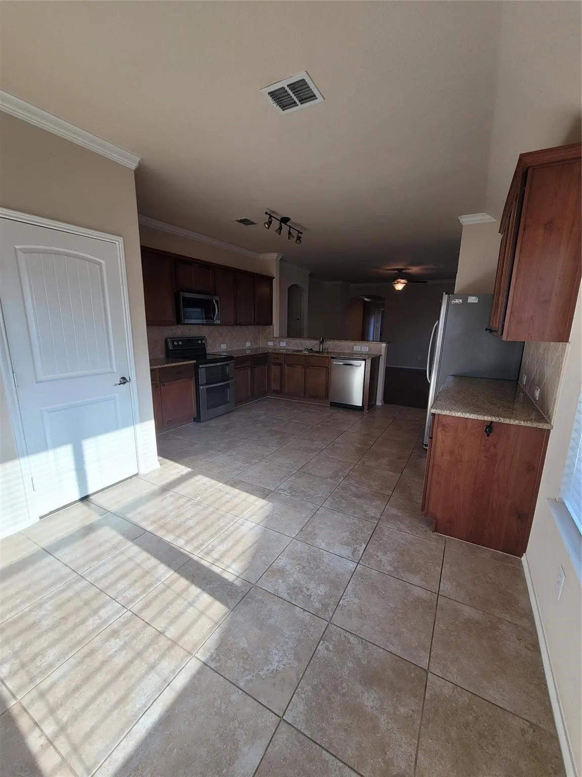 Single Family Residence For Rent in Denton County , 8913 Eastwood Avenue, Cross Roads, Texas 76227, 4 Bedroom, 2 Bathroom, 2 Garage spaces, 1,557 Sqft, built in 2012, mls#21349362, Real Estate Agent in Cross Roads, Homes For Rent in Denton county, Homes For Rent in Cross Roads, Realtor in Cross Roads Texas, Real Estate Brokerage Independent Realty Texas, Luminita Cordes Realtor