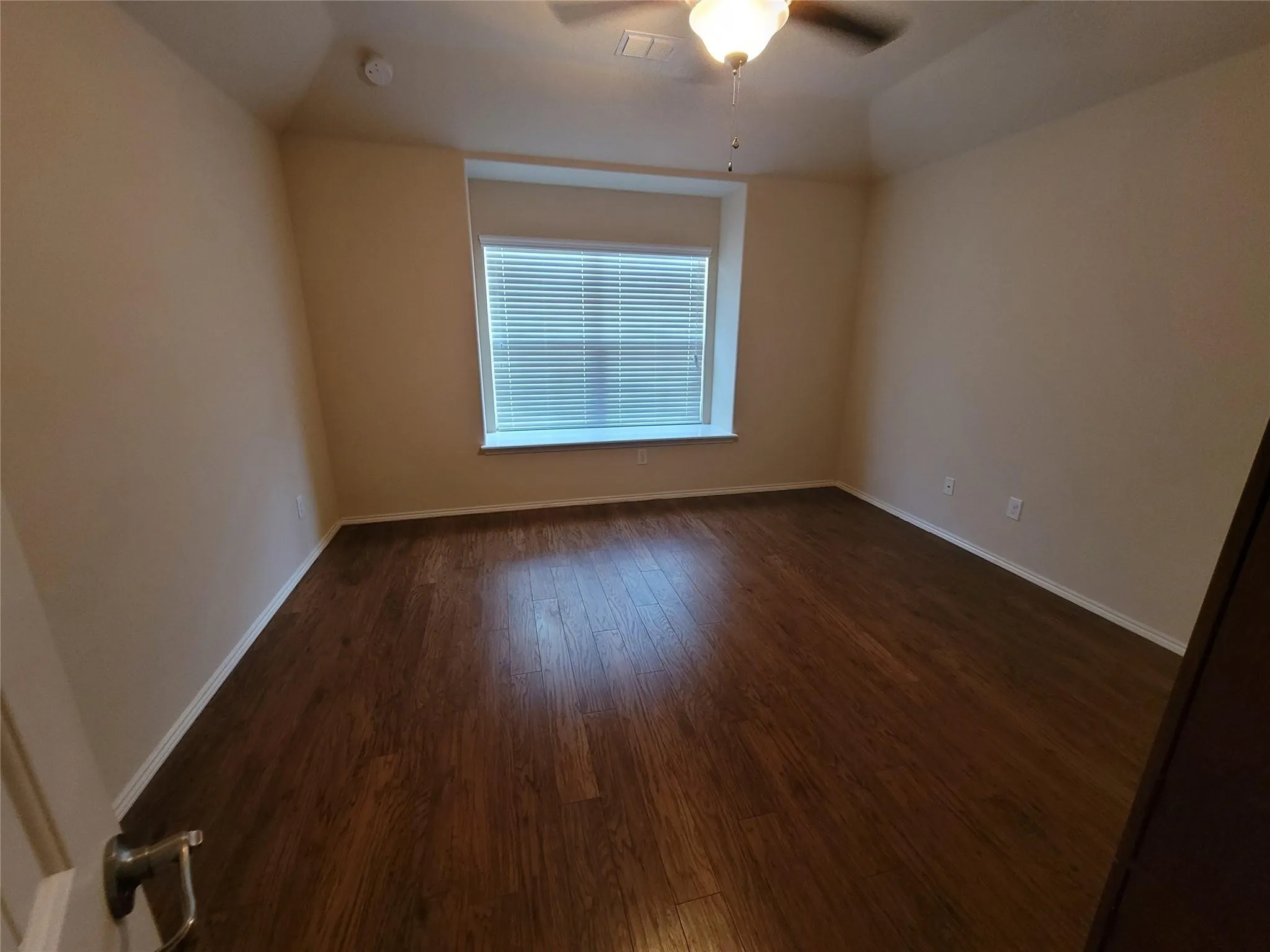 Single Family Residence For Rent in Denton County , 8913 Eastwood Avenue, Cross Roads, Texas 76227, 4 Bedroom, 2 Bathroom, 2 Garage spaces, 1,557 Sqft, built in 2012, mls#21349362, Real Estate Agent in Cross Roads, Homes For Rent in Denton county, Homes For Rent in Cross Roads, Realtor in Cross Roads Texas, Real Estate Brokerage Independent Realty Texas, Luminita Cordes Realtor