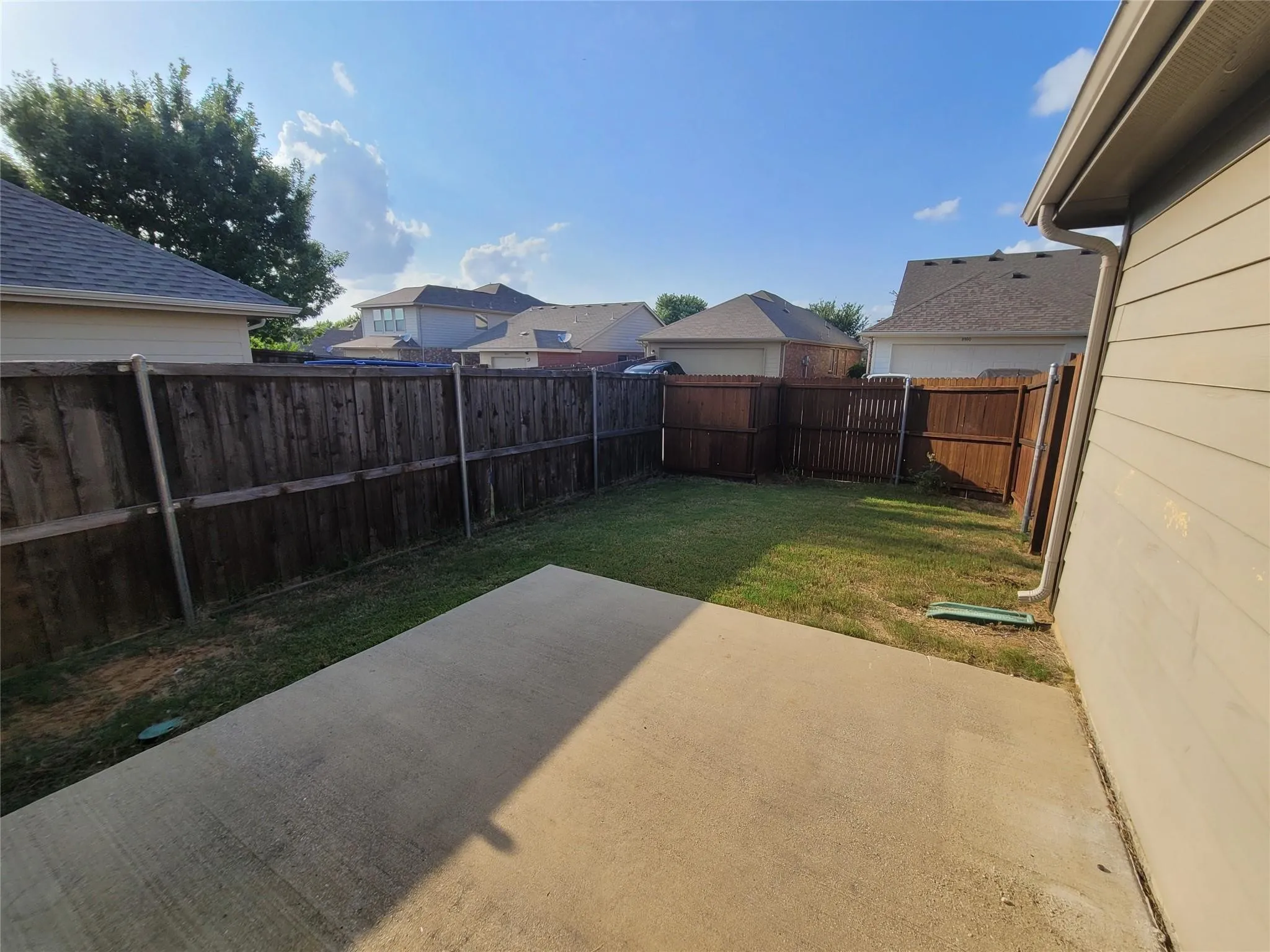 Single Family Residence For Rent in Denton County , 8913 Eastwood Avenue, Cross Roads, Texas 76227, 4 Bedroom, 2 Bathroom, 2 Garage spaces, 1,557 Sqft, built in 2012, mls#21349362, Real Estate Agent in Cross Roads, Homes For Rent in Denton county, Homes For Rent in Cross Roads, Realtor in Cross Roads Texas, Real Estate Brokerage Independent Realty Texas, Luminita Cordes Realtor