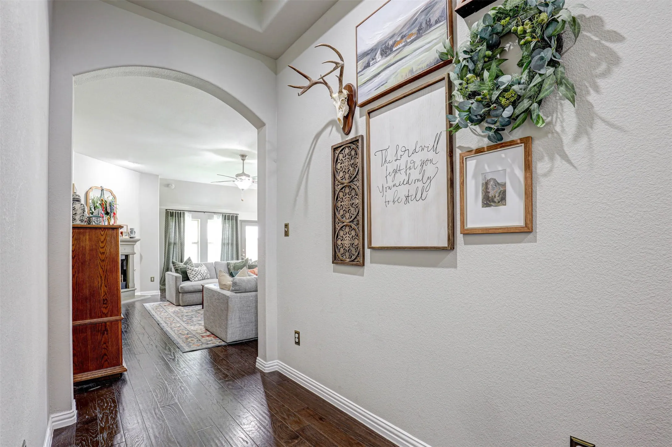 Single Family Residence For Sale in Denton County , 2452 Open Range Drive, Fort Worth, Texas 76177, 3 Bedroom, 2 Bathroom, 2 Garage spaces, 2,001 Sqft, built in 2017, mls#21331939, Real Estate Agent in Fort Worth, Homes For Sale in Denton county, Homes For Sale in Fort Worth, Realtor in Fort Worth Texas, Real Estate Brokerage Independent Realty Texas, Luminita Cordes Realtor