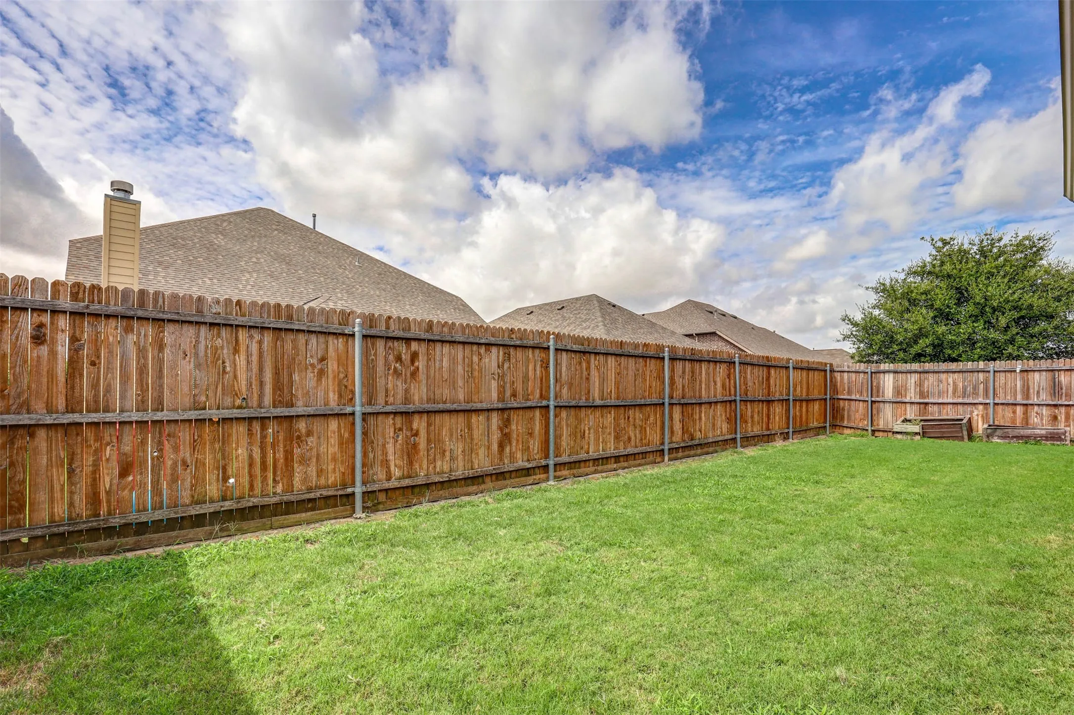 Single Family Residence For Sale in Denton County , 2452 Open Range Drive, Fort Worth, Texas 76177, 3 Bedroom, 2 Bathroom, 2 Garage spaces, 2,001 Sqft, built in 2017, mls#21331939, Real Estate Agent in Fort Worth, Homes For Sale in Denton county, Homes For Sale in Fort Worth, Realtor in Fort Worth Texas, Real Estate Brokerage Independent Realty Texas, Luminita Cordes Realtor
