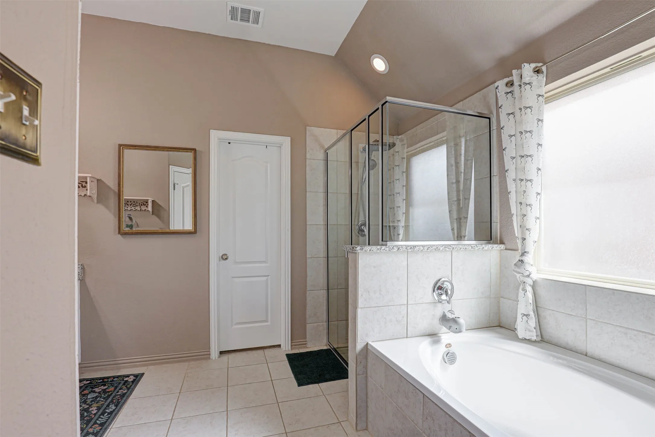 Single Family Residence For Sale in Denton County , 2452 Open Range Drive, Fort Worth, Texas 76177, 3 Bedroom, 2 Bathroom, 2 Garage spaces, 2,001 Sqft, built in 2017, mls#21331939, Real Estate Agent in Fort Worth, Homes For Sale in Denton county, Homes For Sale in Fort Worth, Realtor in Fort Worth Texas, Real Estate Brokerage Independent Realty Texas, Luminita Cordes Realtor