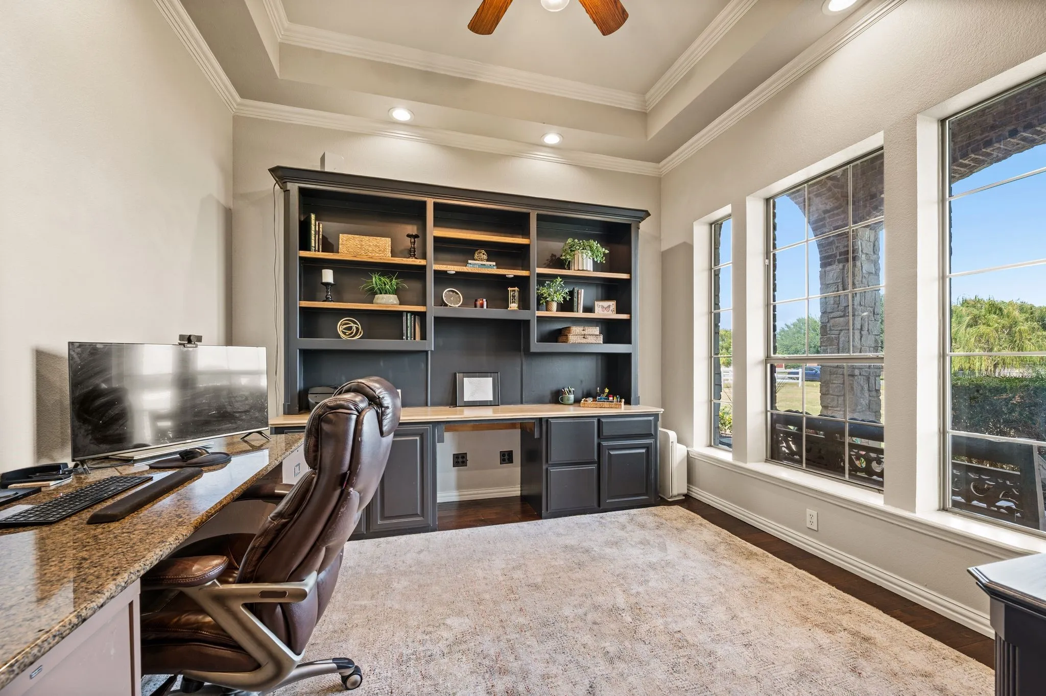 2 walls of built-ins