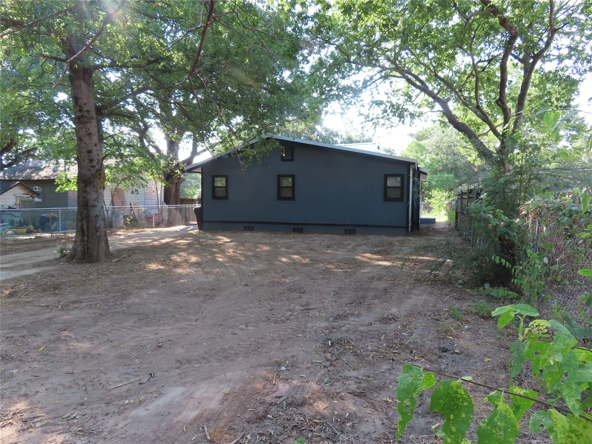 Single Family Residence For Sale in Dallas County , 2317 Cool Mist Lane, Dallas, Texas 75253, 3 Bedroom, 2 Bathroom, Garage spaces, 1,200 Sqft, built in 1935, mls#21349313, Real Estate Agent in Dallas, Homes For Sale in Dallas county, Homes For Sale in Dallas, Realtor in Dallas Texas, Real Estate Brokerage Independent Realty Texas, Luminita Cordes Realtor