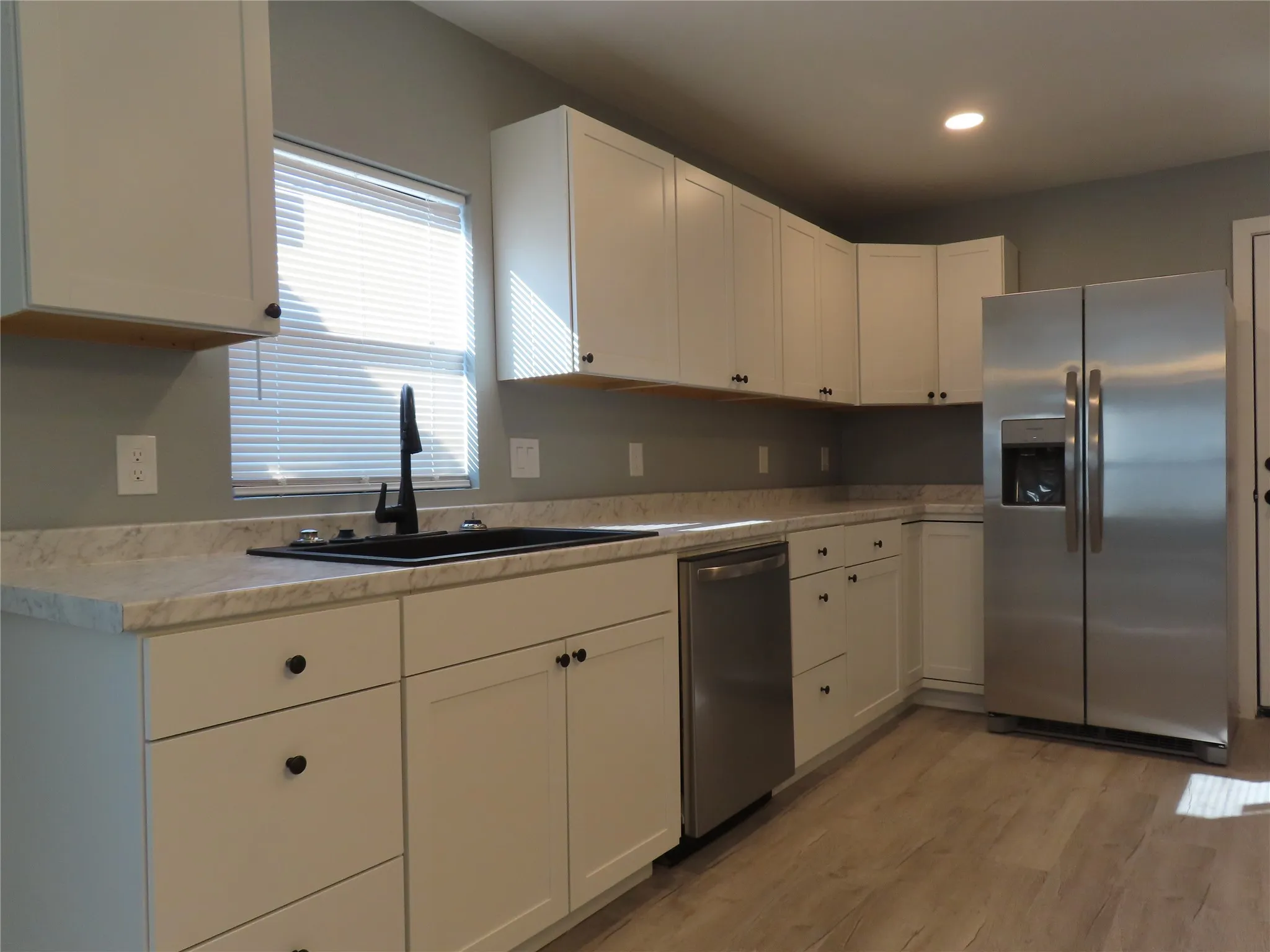 Single Family Residence For Sale in Dallas County , 2317 Cool Mist Lane, Dallas, Texas 75253, 3 Bedroom, 2 Bathroom, Garage spaces, 1,200 Sqft, built in 1935, mls#21349313, Real Estate Agent in Dallas, Homes For Sale in Dallas county, Homes For Sale in Dallas, Realtor in Dallas Texas, Real Estate Brokerage Independent Realty Texas, Luminita Cordes Realtor