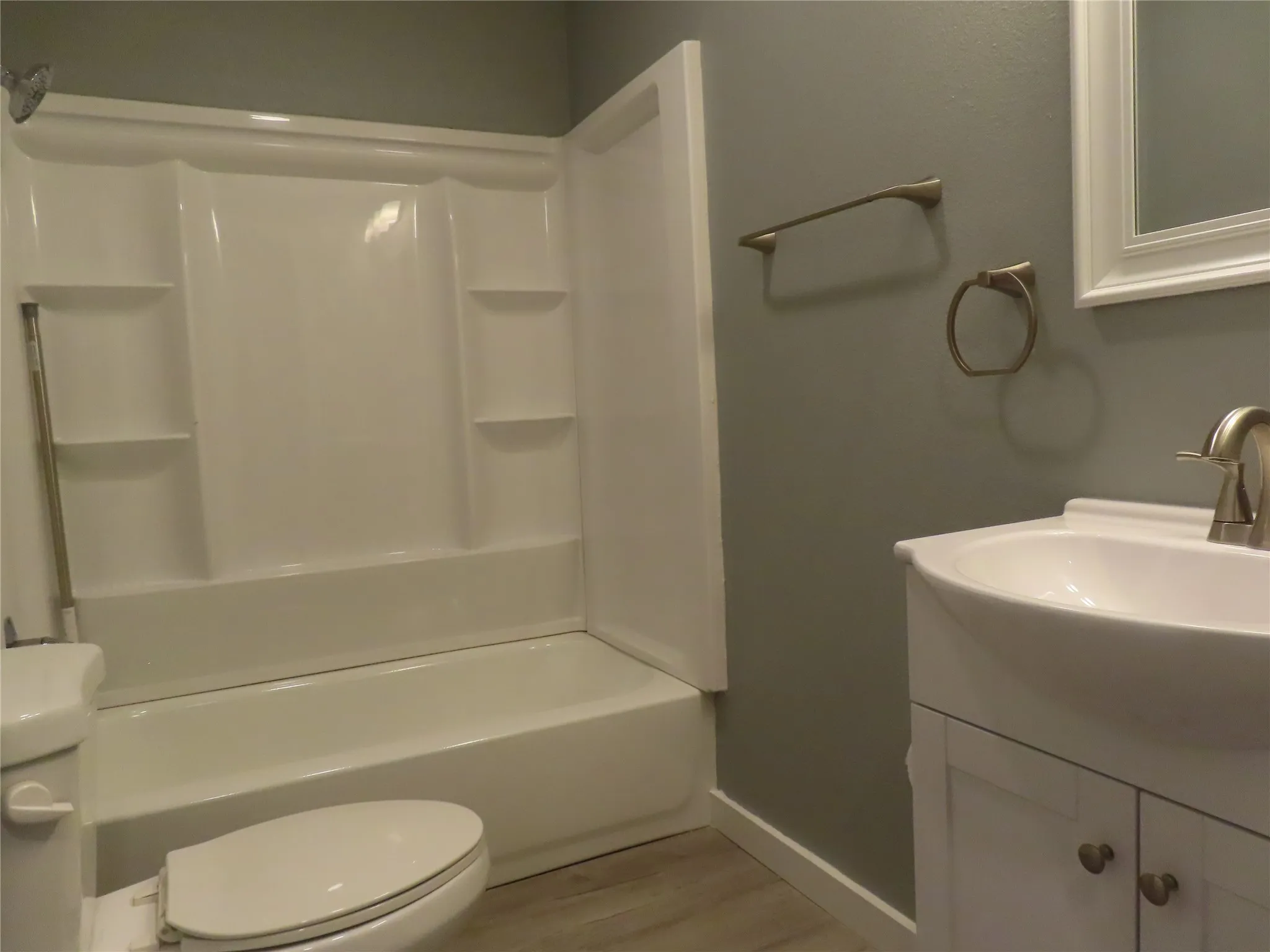 Single Family Residence For Sale in Dallas County , 2317 Cool Mist Lane, Dallas, Texas 75253, 3 Bedroom, 2 Bathroom, Garage spaces, 1,200 Sqft, built in 1935, mls#21349313, Real Estate Agent in Dallas, Homes For Sale in Dallas county, Homes For Sale in Dallas, Realtor in Dallas Texas, Real Estate Brokerage Independent Realty Texas, Luminita Cordes Realtor