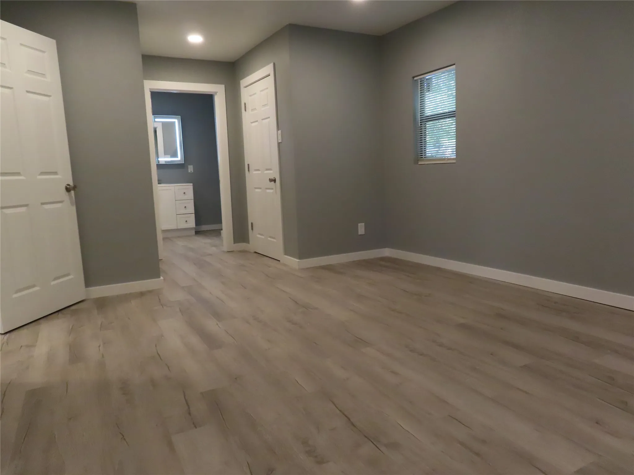 Single Family Residence For Sale in Dallas County , 2317 Cool Mist Lane, Dallas, Texas 75253, 3 Bedroom, 2 Bathroom, Garage spaces, 1,200 Sqft, built in 1935, mls#21349313, Real Estate Agent in Dallas, Homes For Sale in Dallas county, Homes For Sale in Dallas, Realtor in Dallas Texas, Real Estate Brokerage Independent Realty Texas, Luminita Cordes Realtor