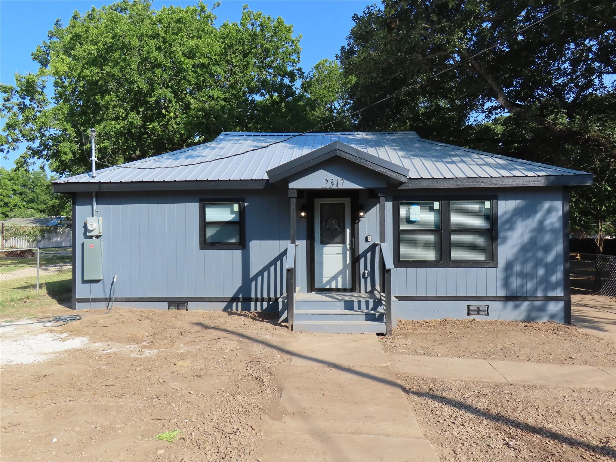Single Family Residence For Sale in Dallas County , 2317 Cool Mist Lane, Dallas, Texas 75253, 3 Bedroom, 2 Bathroom, Garage spaces, 1,200 Sqft, built in 1935, mls#21349313, Real Estate Agent in Dallas, Homes For Sale in Dallas county, Homes For Sale in Dallas, Realtor in Dallas Texas, Real Estate Brokerage Independent Realty Texas, Luminita Cordes Realtor