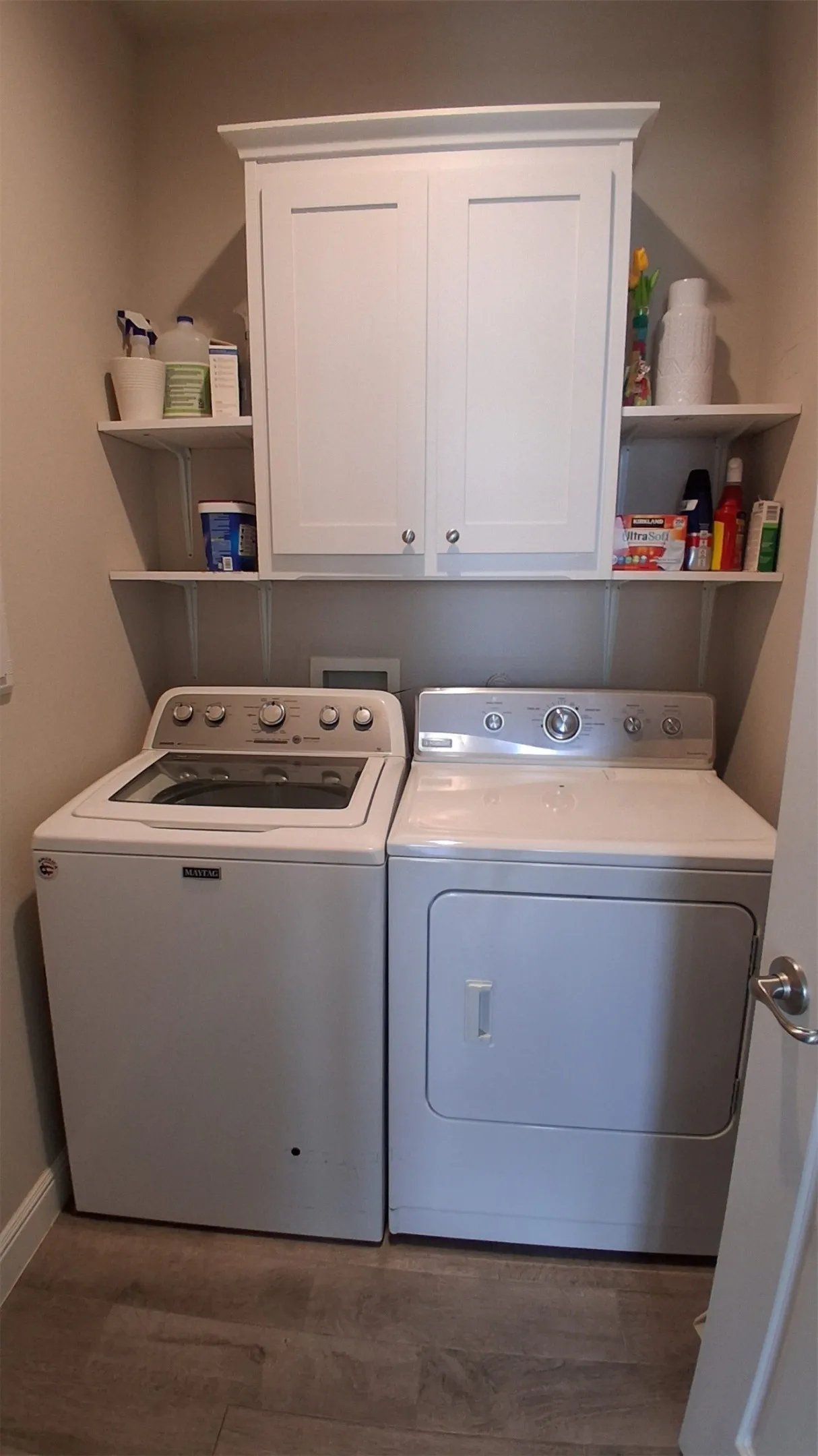 Single Family Residence For Rent in Ellis County , 309 Clayton Street, Glenn Heights, Texas 75154, 4 Bedroom, 2 Bathroom, 2 Garage spaces, 2,146 Sqft, built in 2022, mls#21349373, Real Estate Agent in Glenn Heights, Homes For Rent in Ellis county, Homes For Rent in Glenn Heights, Realtor in Glenn Heights Texas, Real Estate Brokerage Independent Realty Texas, Luminita Cordes Realtor