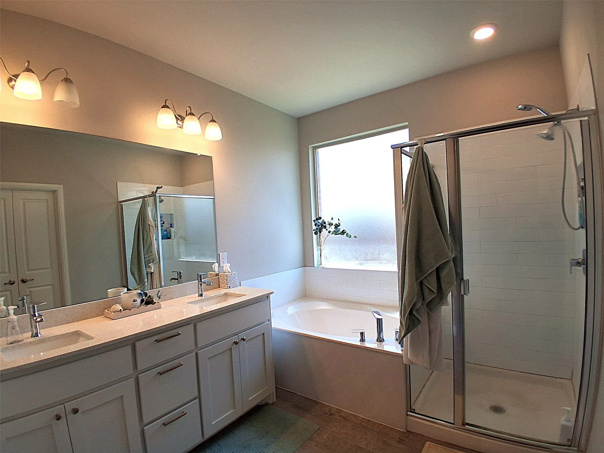 Single Family Residence For Rent in Ellis County , 309 Clayton Street, Glenn Heights, Texas 75154, 4 Bedroom, 2 Bathroom, 2 Garage spaces, 2,146 Sqft, built in 2022, mls#21349373, Real Estate Agent in Glenn Heights, Homes For Rent in Ellis county, Homes For Rent in Glenn Heights, Realtor in Glenn Heights Texas, Real Estate Brokerage Independent Realty Texas, Luminita Cordes Realtor