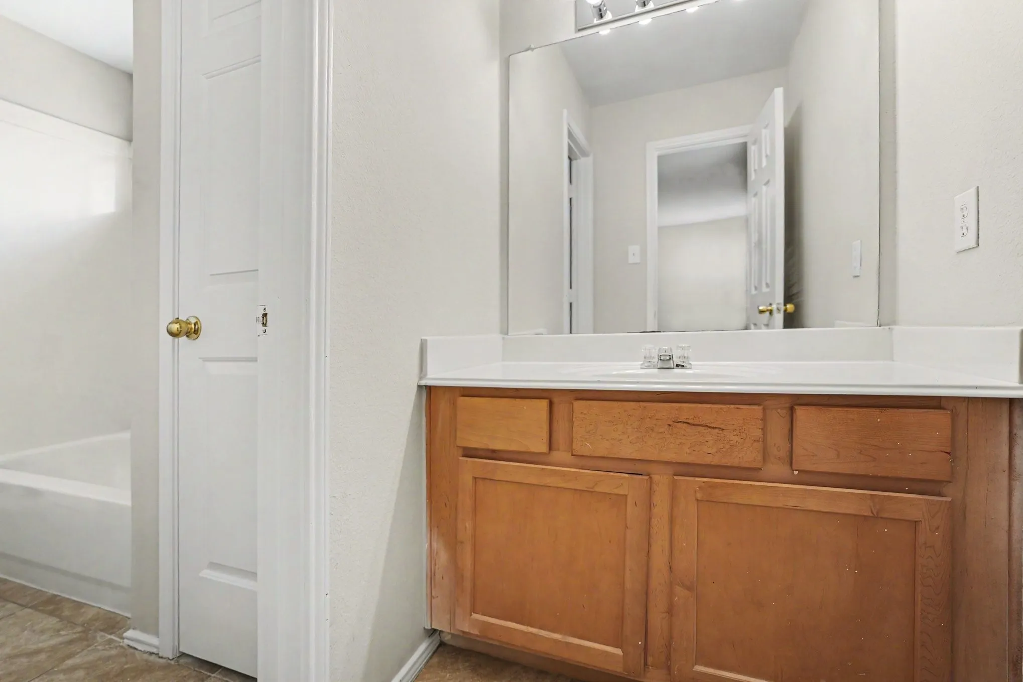 Single Family Residence For Sale in Tarrant County , 4808 Winterview Drive, Mansfield, Texas 76063, 5 Bedroom, 4 Bathroom, 2 Garage spaces, 4,427 Sqft, built in 2002, mls#21344278, Real Estate Agent in Mansfield, Homes For Sale in Tarrant county, Homes For Sale in Mansfield, Realtor in Mansfield Texas, Real Estate Brokerage Independent Realty Texas, Luminita Cordes Realtor