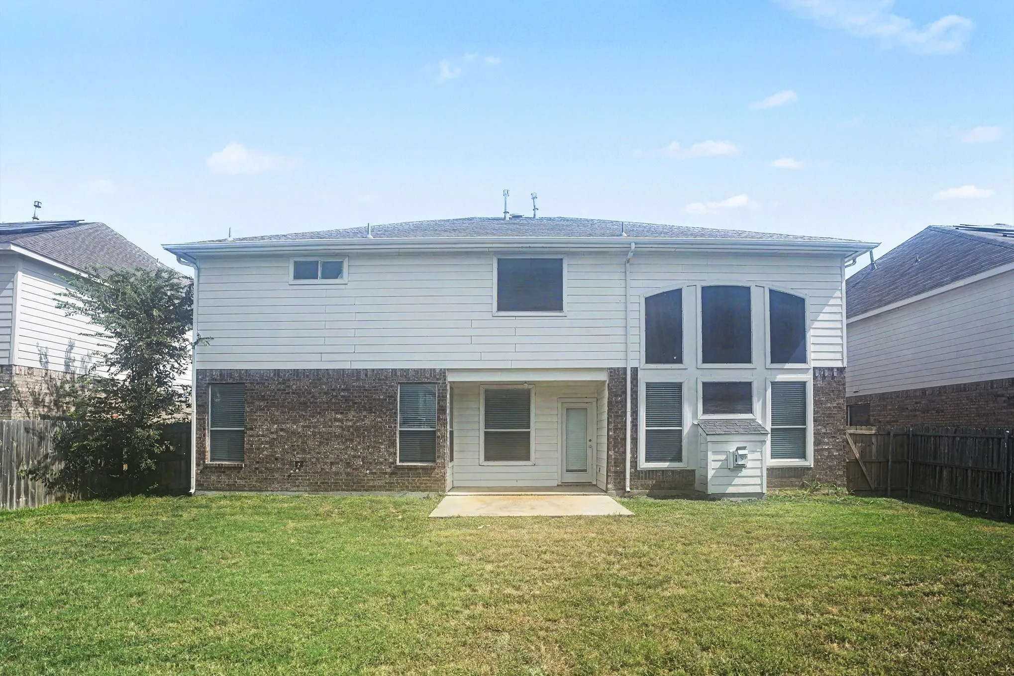 Single Family Residence For Sale in Tarrant County , 4808 Winterview Drive, Mansfield, Texas 76063, 5 Bedroom, 4 Bathroom, 2 Garage spaces, 4,427 Sqft, built in 2002, mls#21344278, Real Estate Agent in Mansfield, Homes For Sale in Tarrant county, Homes For Sale in Mansfield, Realtor in Mansfield Texas, Real Estate Brokerage Independent Realty Texas, Luminita Cordes Realtor