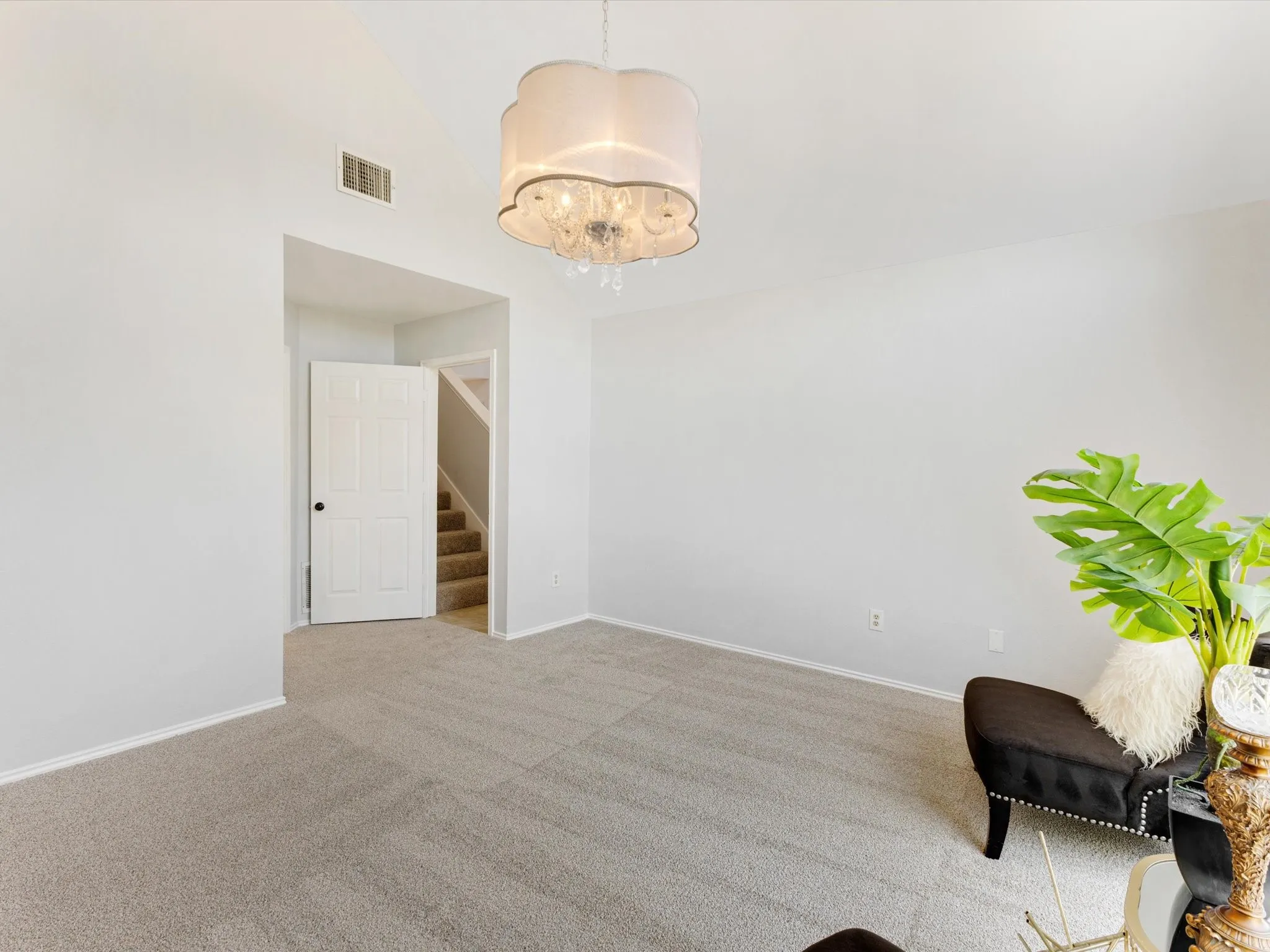 Single Family Residence For Sale in Dallas County , 2409 Baretta Drive, Mesquite, Texas 75181, 4 Bedroom, 3 Bathroom, 2 Garage spaces, 1,570 Sqft, built in 1990, mls#21349166, Real Estate Agent in Mesquite, Homes For Sale in Dallas county, Homes For Sale in Mesquite, Realtor in Mesquite Texas, Real Estate Brokerage Independent Realty Texas, Luminita Cordes Realtor