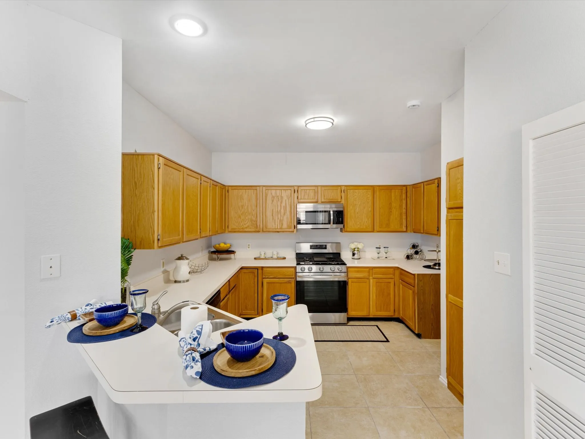 Single Family Residence For Sale in Dallas County , 2409 Baretta Drive, Mesquite, Texas 75181, 4 Bedroom, 3 Bathroom, 2 Garage spaces, 1,570 Sqft, built in 1990, mls#21349166, Real Estate Agent in Mesquite, Homes For Sale in Dallas county, Homes For Sale in Mesquite, Realtor in Mesquite Texas, Real Estate Brokerage Independent Realty Texas, Luminita Cordes Realtor