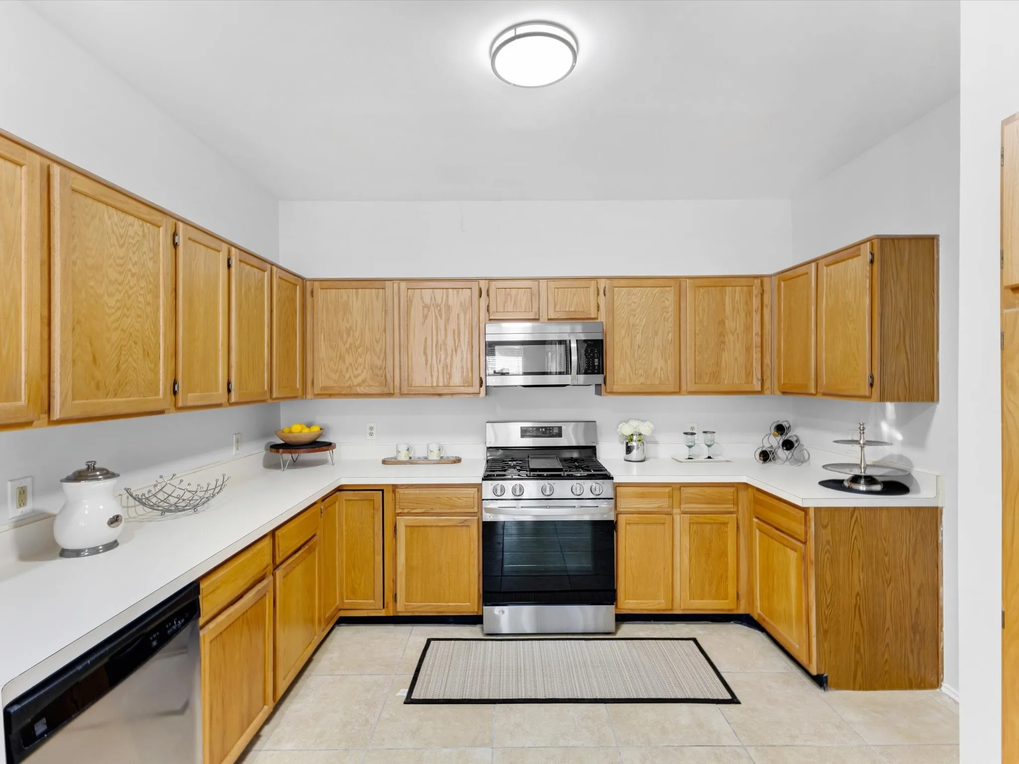 Single Family Residence For Sale in Dallas County , 2409 Baretta Drive, Mesquite, Texas 75181, 4 Bedroom, 3 Bathroom, 2 Garage spaces, 1,570 Sqft, built in 1990, mls#21349166, Real Estate Agent in Mesquite, Homes For Sale in Dallas county, Homes For Sale in Mesquite, Realtor in Mesquite Texas, Real Estate Brokerage Independent Realty Texas, Luminita Cordes Realtor