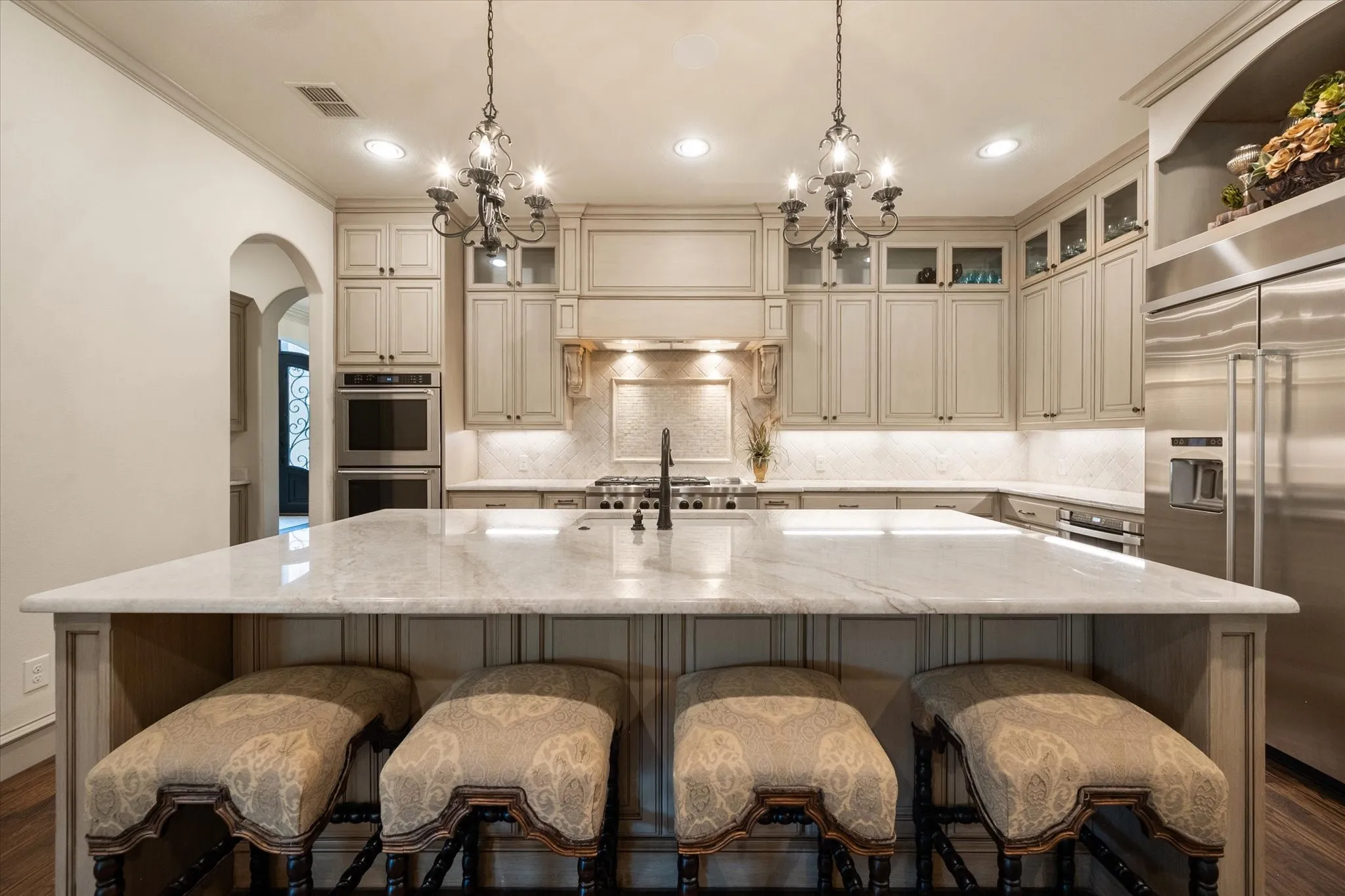 Single Family Residence For Sale in Tarrant County , 7947 Chartwell Lane, Fort Worth, Texas 76120, 5 Bedroom, 7 Bathroom, 3 Garage spaces, 5,832 Sqft, built in 2017, Price $1,795,000, mls#21349309, Real Estate Agent in Fort Worth, Homes For Sale in Tarrant county, Homes For Sale in Fort Worth, Realtor in Fort Worth Texas, Real Estate Brokerage Independent Realty Texas, Luminita Cordes Realtor