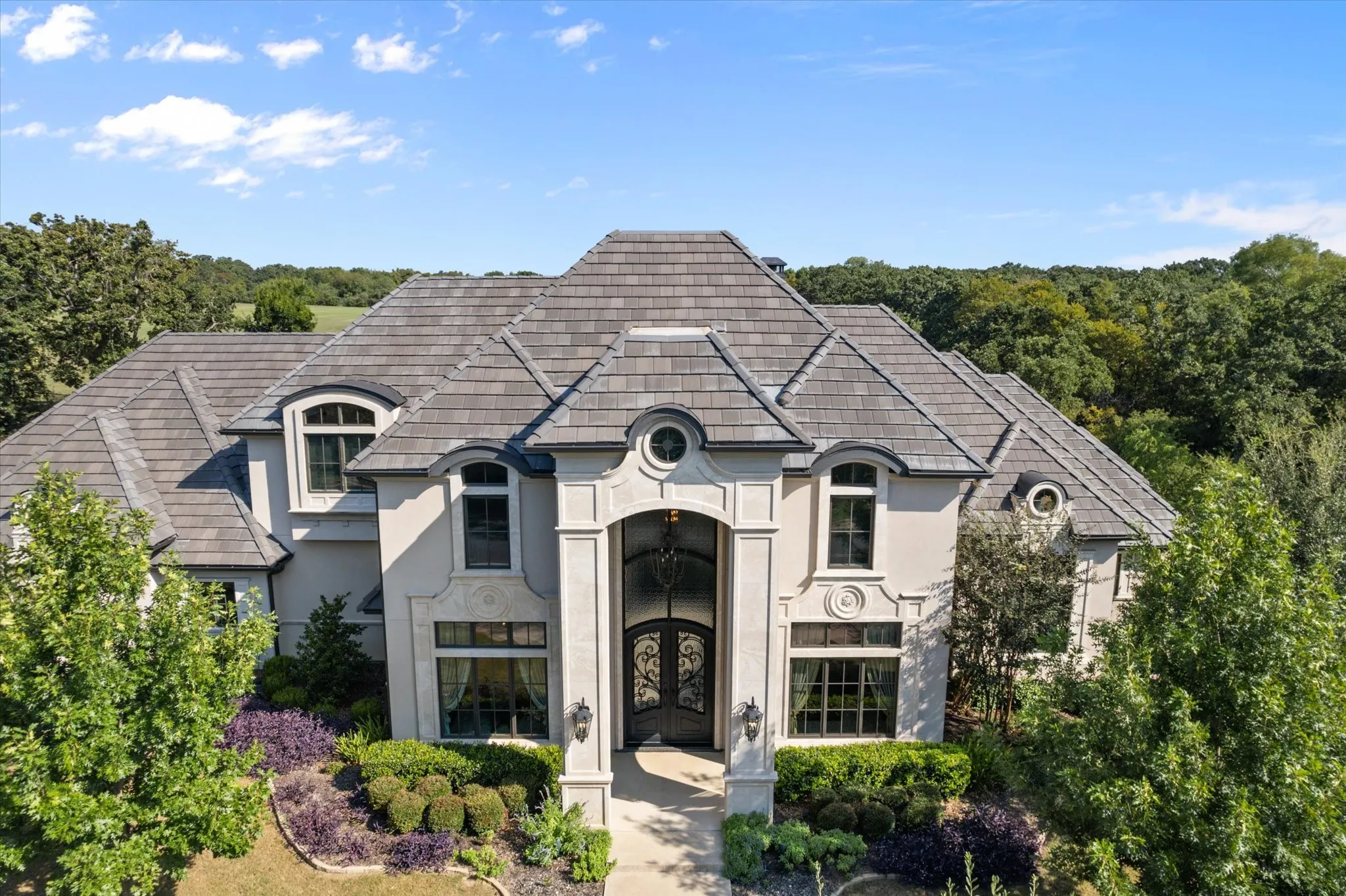 Single Family Residence For Sale in Tarrant County , 7947 Chartwell Lane, Fort Worth, Texas 76120, 5 Bedroom, 7 Bathroom, 3 Garage spaces, 5,832 Sqft, built in 2017, Price $1,795,000, mls#21349309, Real Estate Agent in Fort Worth, Homes For Sale in Tarrant county, Homes For Sale in Fort Worth, Realtor in Fort Worth Texas, Real Estate Brokerage Independent Realty Texas, Luminita Cordes Realtor