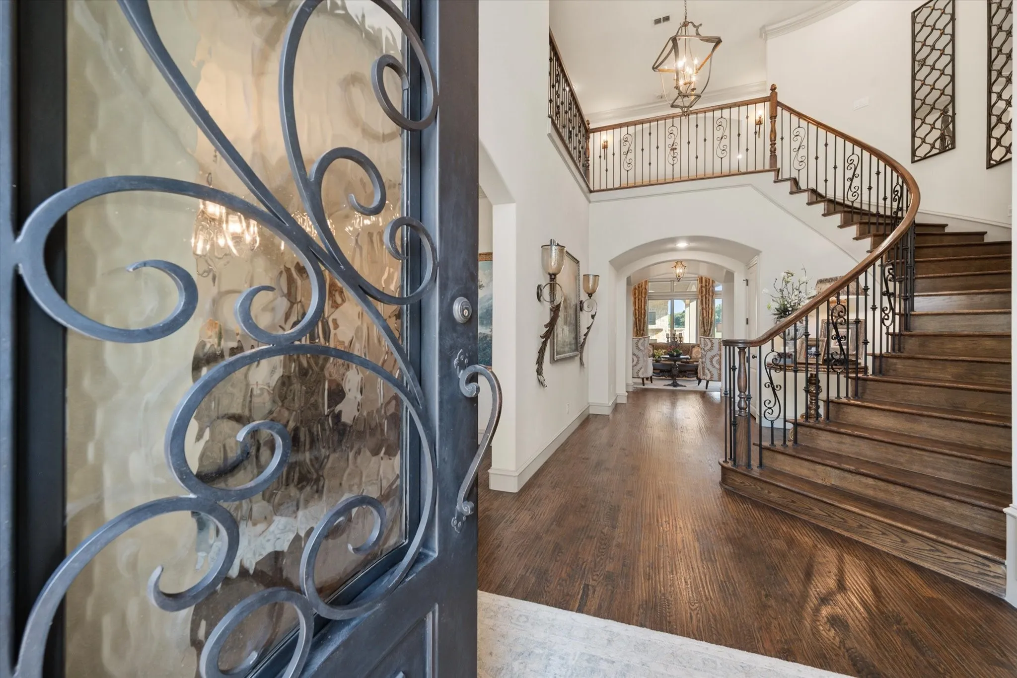 Single Family Residence For Sale in Tarrant County , 7947 Chartwell Lane, Fort Worth, Texas 76120, 5 Bedroom, 7 Bathroom, 3 Garage spaces, 5,832 Sqft, built in 2017, Price $1,795,000, mls#21349309, Real Estate Agent in Fort Worth, Homes For Sale in Tarrant county, Homes For Sale in Fort Worth, Realtor in Fort Worth Texas, Real Estate Brokerage Independent Realty Texas, Luminita Cordes Realtor