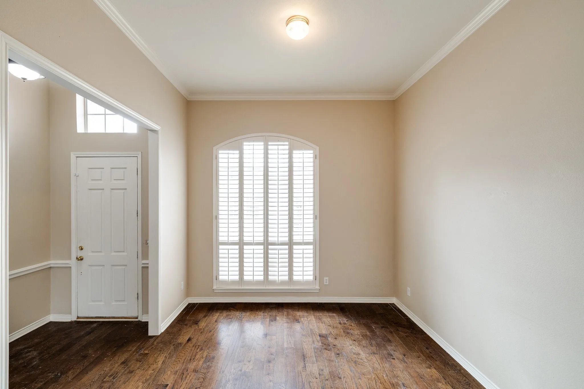 Single Family Residence For Rent in Dallas County , 2817 Newburyport Avenue, Garland, Texas 75044, 3 Bedroom, 4 Bathroom, 2 Garage spaces, 2,827 Sqft, built in 1999, mls#21349386, Real Estate Agent in Garland, Homes For Rent in Dallas county, Homes For Rent in Garland, Realtor in Garland Texas, Real Estate Brokerage Independent Realty Texas, Luminita Cordes Realtor