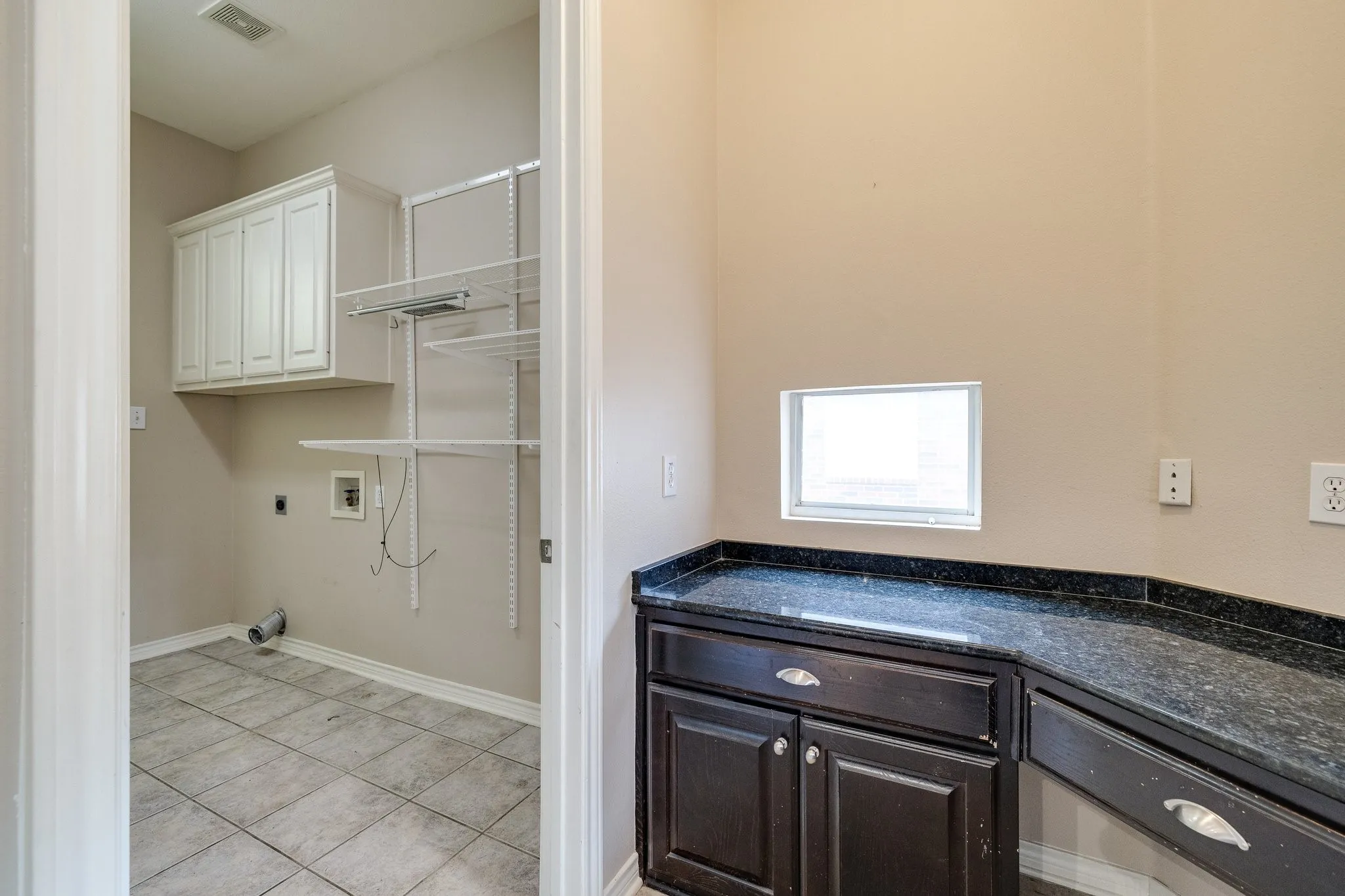 Single Family Residence For Rent in Dallas County , 2817 Newburyport Avenue, Garland, Texas 75044, 3 Bedroom, 4 Bathroom, 2 Garage spaces, 2,827 Sqft, built in 1999, mls#21349386, Real Estate Agent in Garland, Homes For Rent in Dallas county, Homes For Rent in Garland, Realtor in Garland Texas, Real Estate Brokerage Independent Realty Texas, Luminita Cordes Realtor