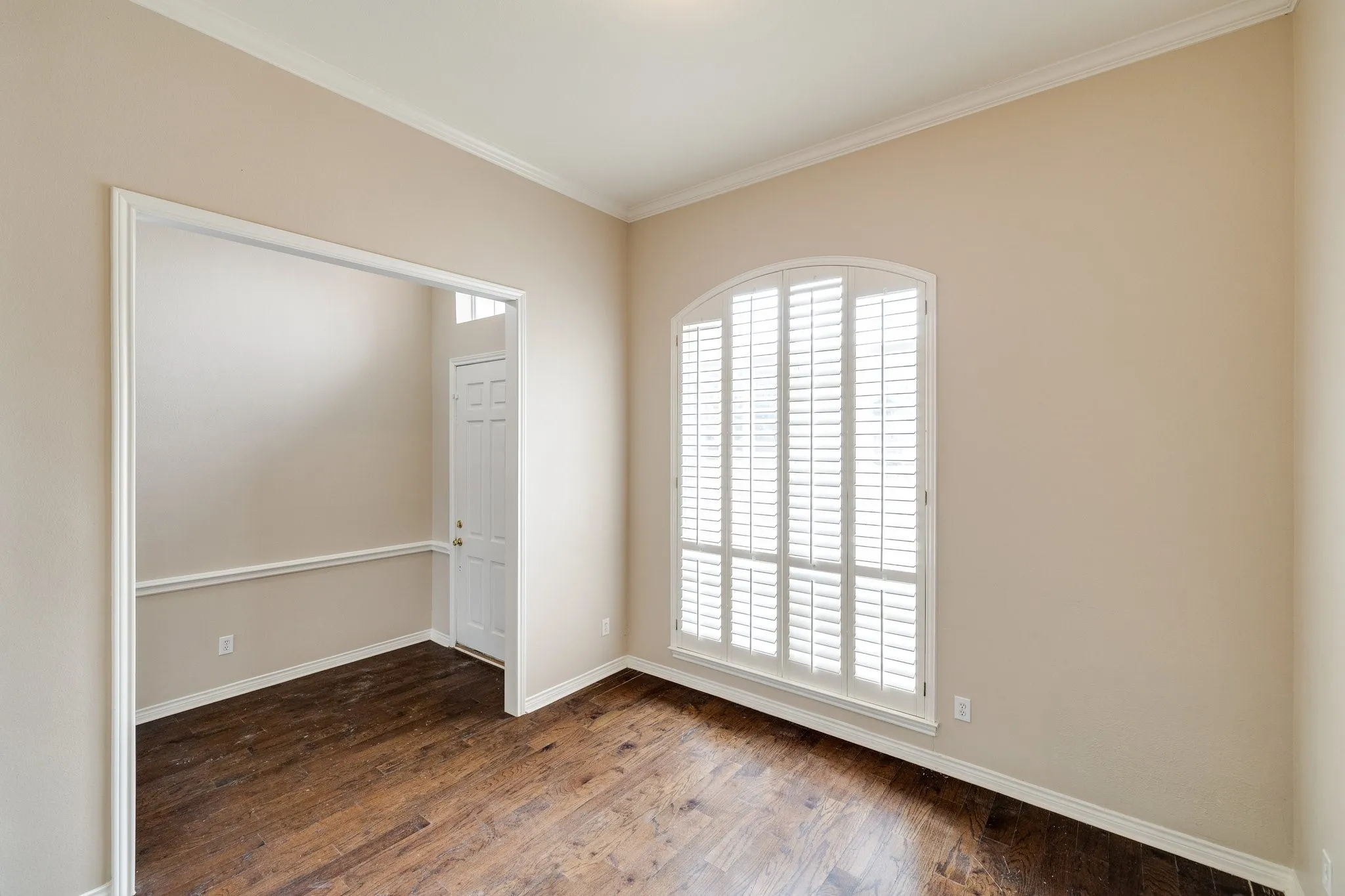 Single Family Residence For Rent in Dallas County , 2817 Newburyport Avenue, Garland, Texas 75044, 3 Bedroom, 4 Bathroom, 2 Garage spaces, 2,827 Sqft, built in 1999, mls#21349386, Real Estate Agent in Garland, Homes For Rent in Dallas county, Homes For Rent in Garland, Realtor in Garland Texas, Real Estate Brokerage Independent Realty Texas, Luminita Cordes Realtor