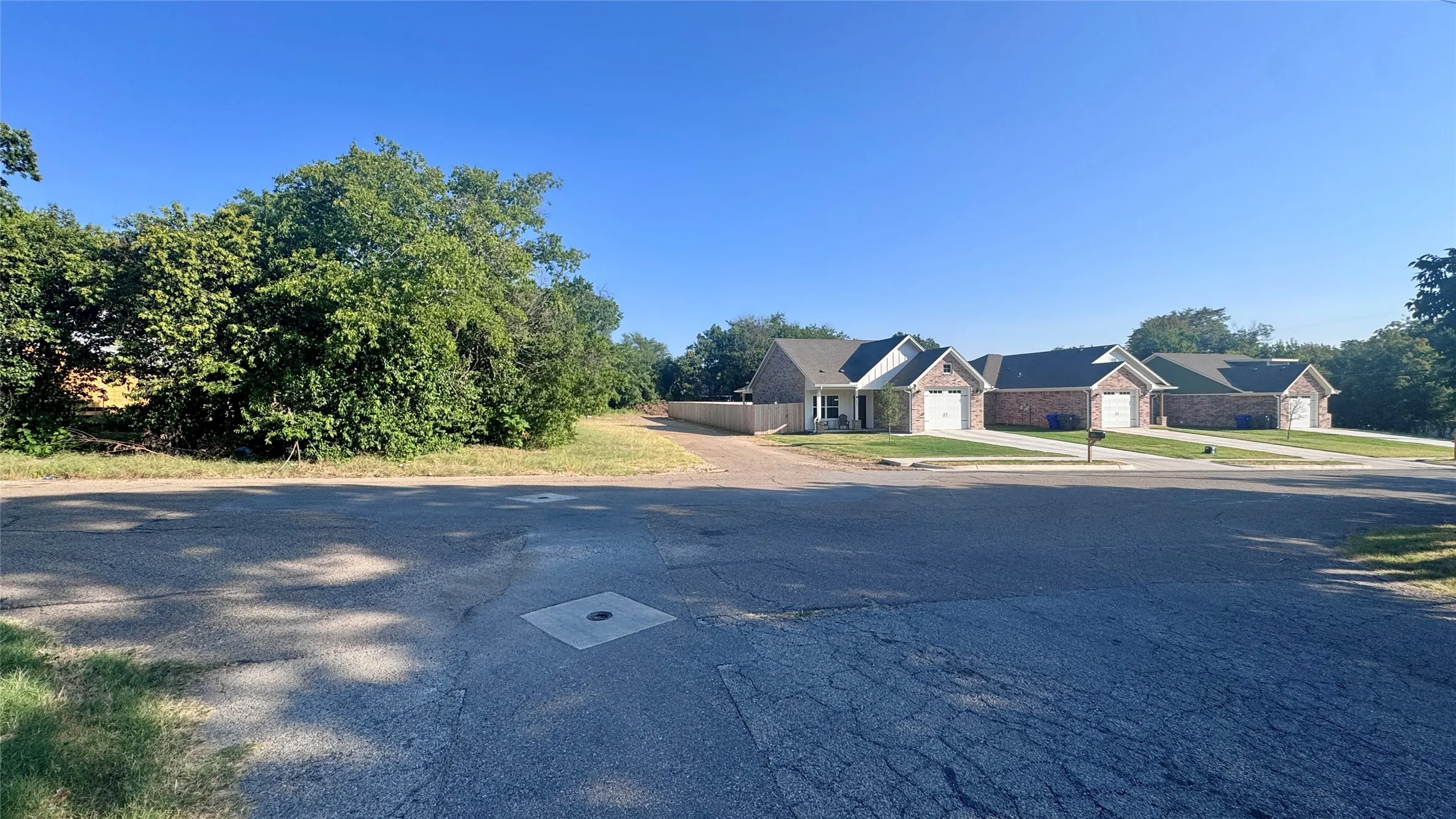 Improved Land For Sale in Mc Lennan County , 1403 Indiana Avenue, Waco, Texas 76707, 0, 0, Garage spaces, 0 Sqft, built in 0, Price $34,900, mls#21349315, Real Estate Agent in Waco, Homes For Sale in Mc Lennan county, Homes For Sale in Waco, Realtor in Waco Texas, Real Estate Brokerage Independent Realty Texas, Luminita Cordes Realtor