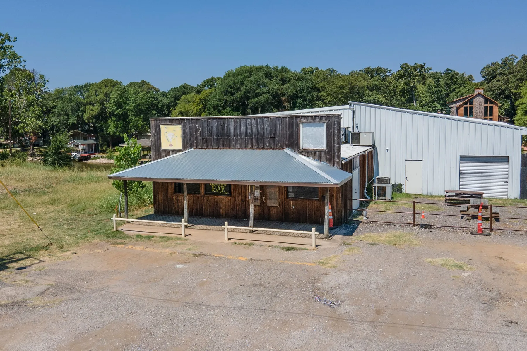 Retail For Sale in Henderson County , 761 S Gun Barrel Lane S, Gun Barrel City, Texas 75156, 0, 0, Garage spaces, 0 Sqft, built in 1995, Price $700,000, mls#21349392, Real Estate Agent in Gun Barrel City, Homes For Sale in Henderson county, Homes For Sale in Gun Barrel City, Realtor in Gun Barrel City Texas, Real Estate Brokerage Independent Realty Texas, Luminita Cordes Realtor