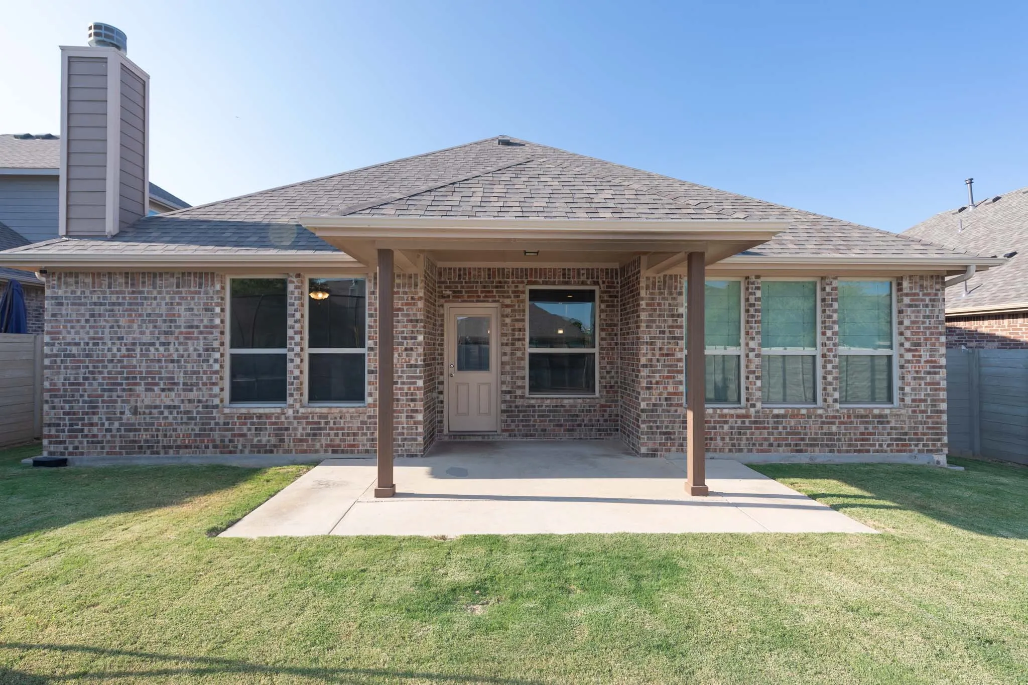 Single Family Residence For Sale in Denton County , 1825 Quail Lane, Argyle, Texas 76226, 3 Bedroom, 2 Bathroom, 2 Garage spaces, 1,872 Sqft, built in 2018, mls#21348987, Real Estate Agent in Argyle, Homes For Sale in Denton county, Homes For Sale in Argyle, Realtor in Argyle Texas, Real Estate Brokerage Independent Realty Texas, Luminita Cordes Realtor