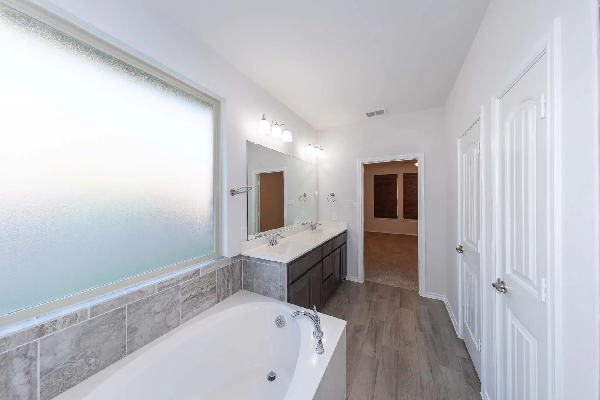 Single Family Residence For Sale in Denton County , 1825 Quail Lane, Argyle, Texas 76226, 3 Bedroom, 2 Bathroom, 2 Garage spaces, 1,872 Sqft, built in 2018, mls#21348987, Real Estate Agent in Argyle, Homes For Sale in Denton county, Homes For Sale in Argyle, Realtor in Argyle Texas, Real Estate Brokerage Independent Realty Texas, Luminita Cordes Realtor