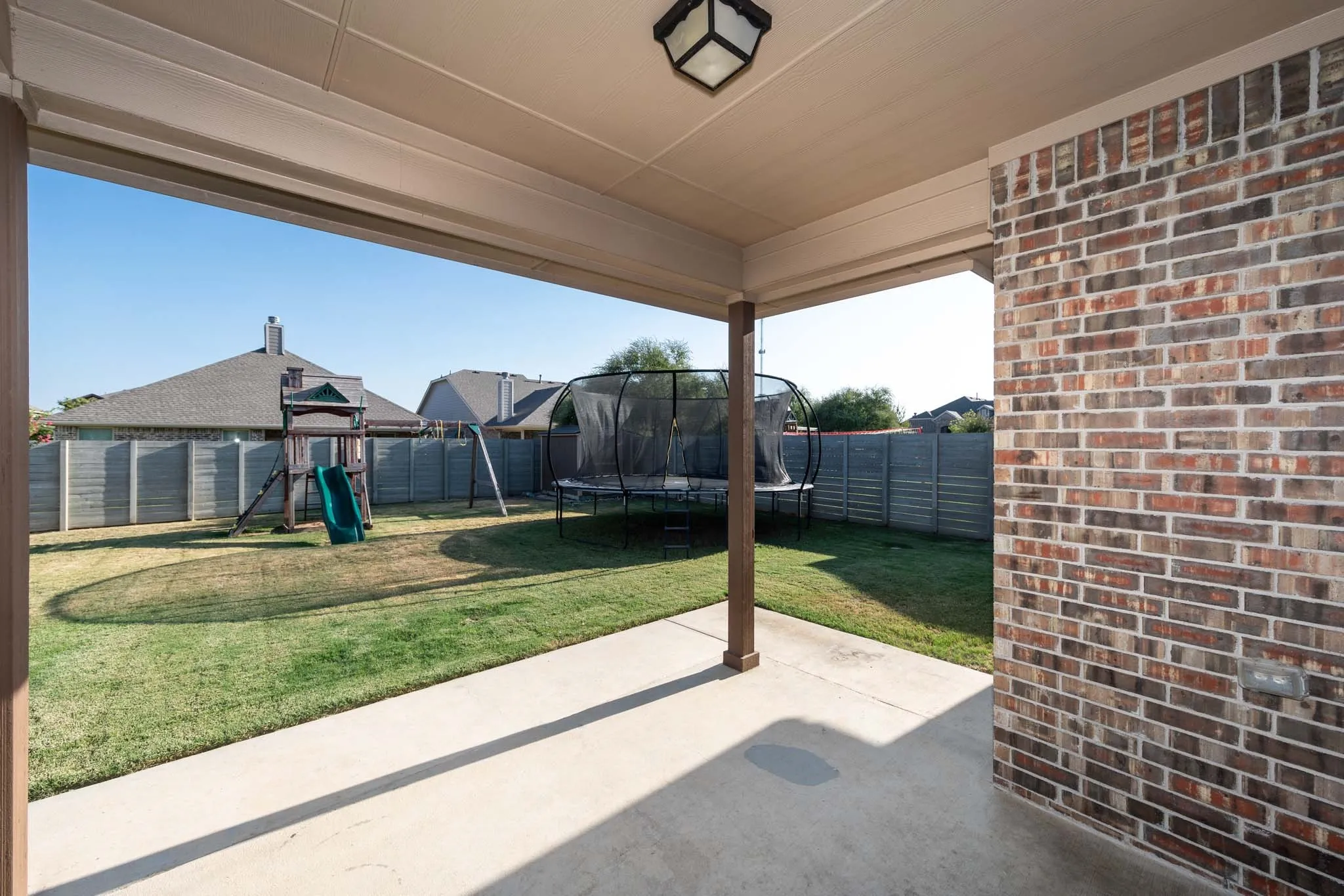 Single Family Residence For Sale in Denton County , 1825 Quail Lane, Argyle, Texas 76226, 3 Bedroom, 2 Bathroom, 2 Garage spaces, 1,872 Sqft, built in 2018, mls#21348987, Real Estate Agent in Argyle, Homes For Sale in Denton county, Homes For Sale in Argyle, Realtor in Argyle Texas, Real Estate Brokerage Independent Realty Texas, Luminita Cordes Realtor