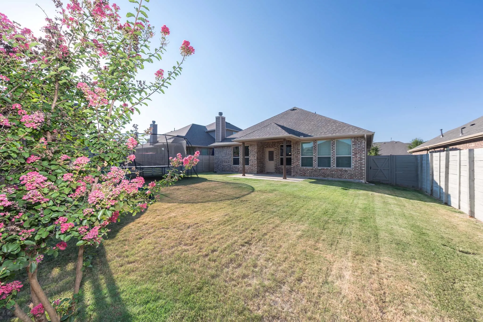 Single Family Residence For Sale in Denton County , 1825 Quail Lane, Argyle, Texas 76226, 3 Bedroom, 2 Bathroom, 2 Garage spaces, 1,872 Sqft, built in 2018, mls#21348987, Real Estate Agent in Argyle, Homes For Sale in Denton county, Homes For Sale in Argyle, Realtor in Argyle Texas, Real Estate Brokerage Independent Realty Texas, Luminita Cordes Realtor