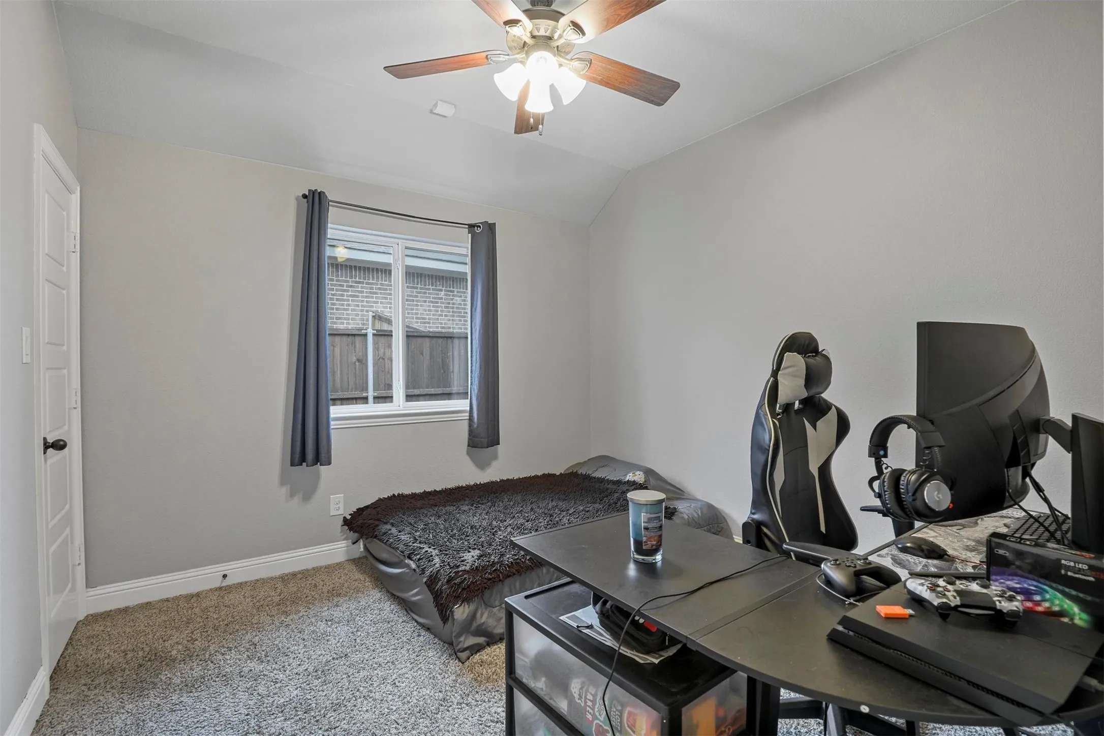 Single Family Residence For Sale in Denton County , 4006 Kensington Drive, Sanger, Texas 76266, 4 Bedroom, 2 Bathroom, 2 Garage spaces, 1,755 Sqft, built in 2016, mls#21347182, Real Estate Agent in Sanger, Homes For Sale in Denton county, Homes For Sale in Sanger, Realtor in Sanger Texas, Real Estate Brokerage Independent Realty Texas, Luminita Cordes Realtor