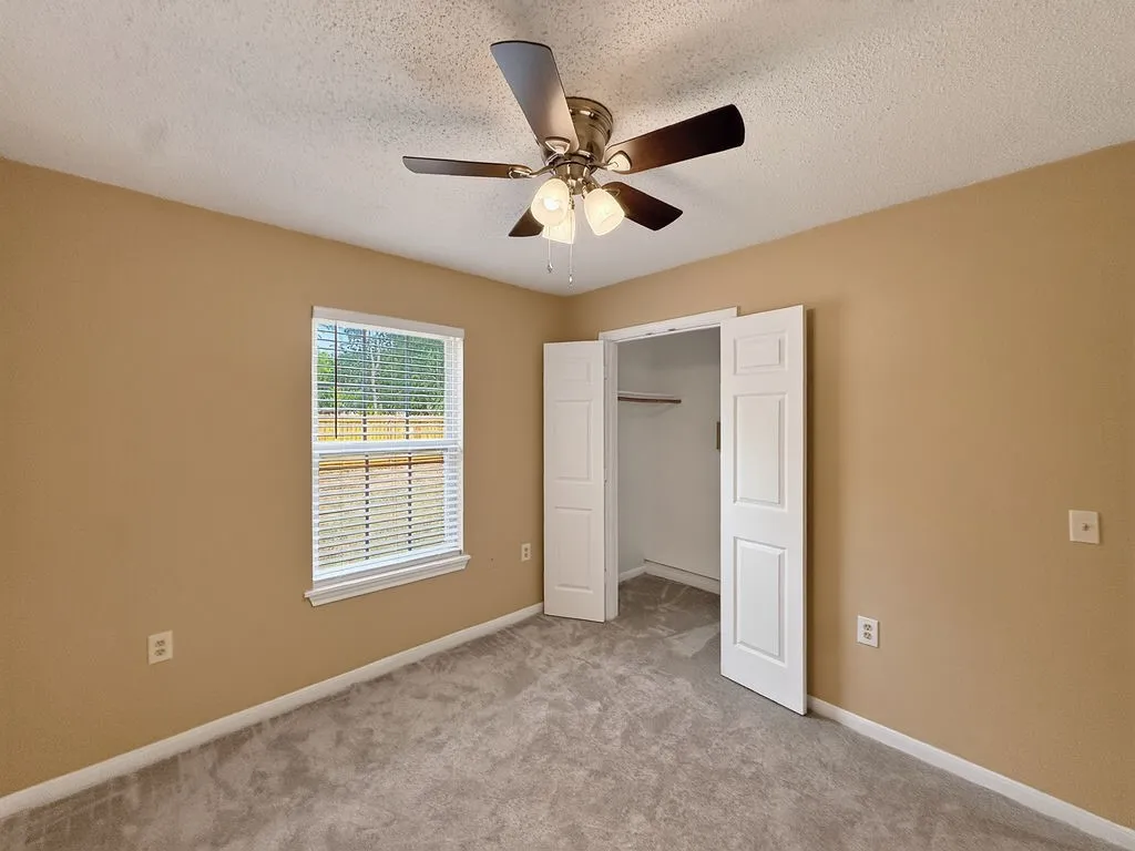 Single Family Residence For Sale in Dallas County , 2239 Wilhurt Avenue, Dallas, Texas 75216, 3 Bedroom, 2 Bathroom, Garage spaces, 1,200 Sqft, built in 2007, Price $219,500, mls#21348665, Real Estate Agent in Dallas, Homes For Sale in Dallas county, Homes For Sale in Dallas, Realtor in Dallas Texas, Real Estate Brokerage Independent Realty Texas, Luminita Cordes Realtor