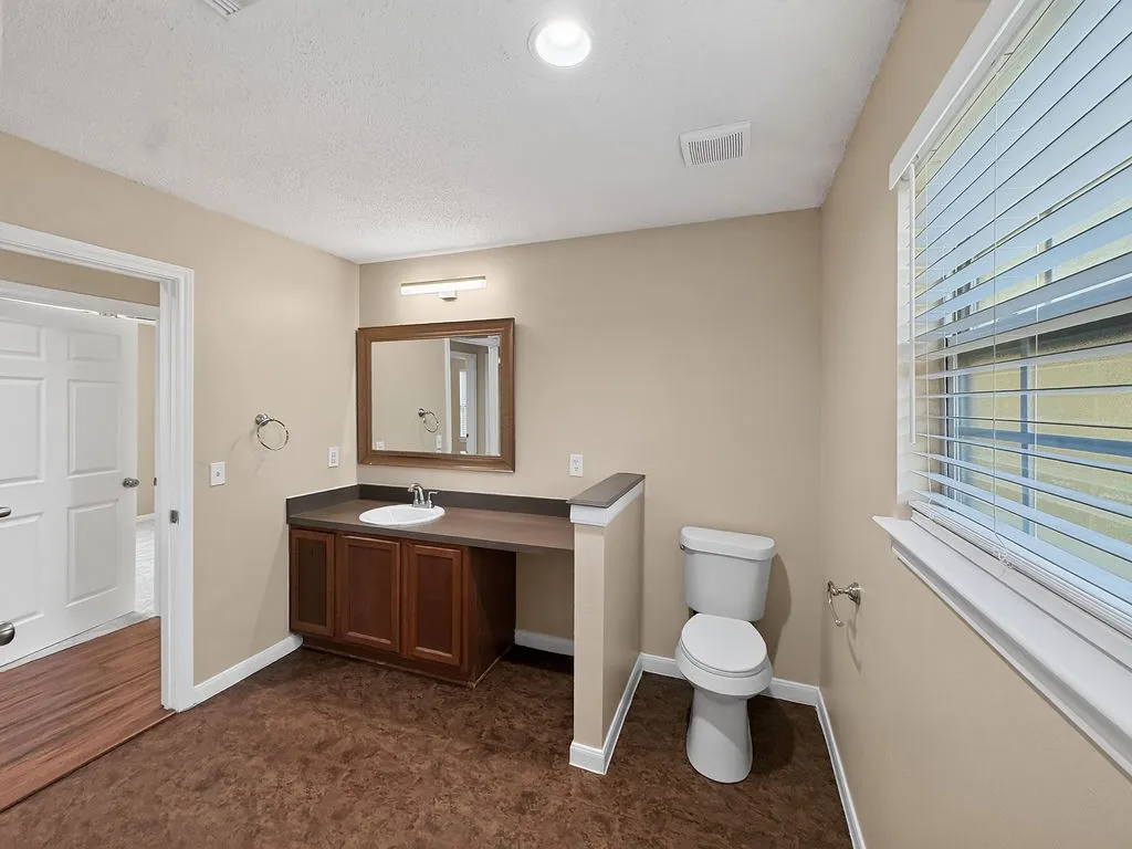 Single Family Residence For Sale in Dallas County , 2239 Wilhurt Avenue, Dallas, Texas 75216, 3 Bedroom, 2 Bathroom, Garage spaces, 1,200 Sqft, built in 2007, Price $219,500, mls#21348665, Real Estate Agent in Dallas, Homes For Sale in Dallas county, Homes For Sale in Dallas, Realtor in Dallas Texas, Real Estate Brokerage Independent Realty Texas, Luminita Cordes Realtor