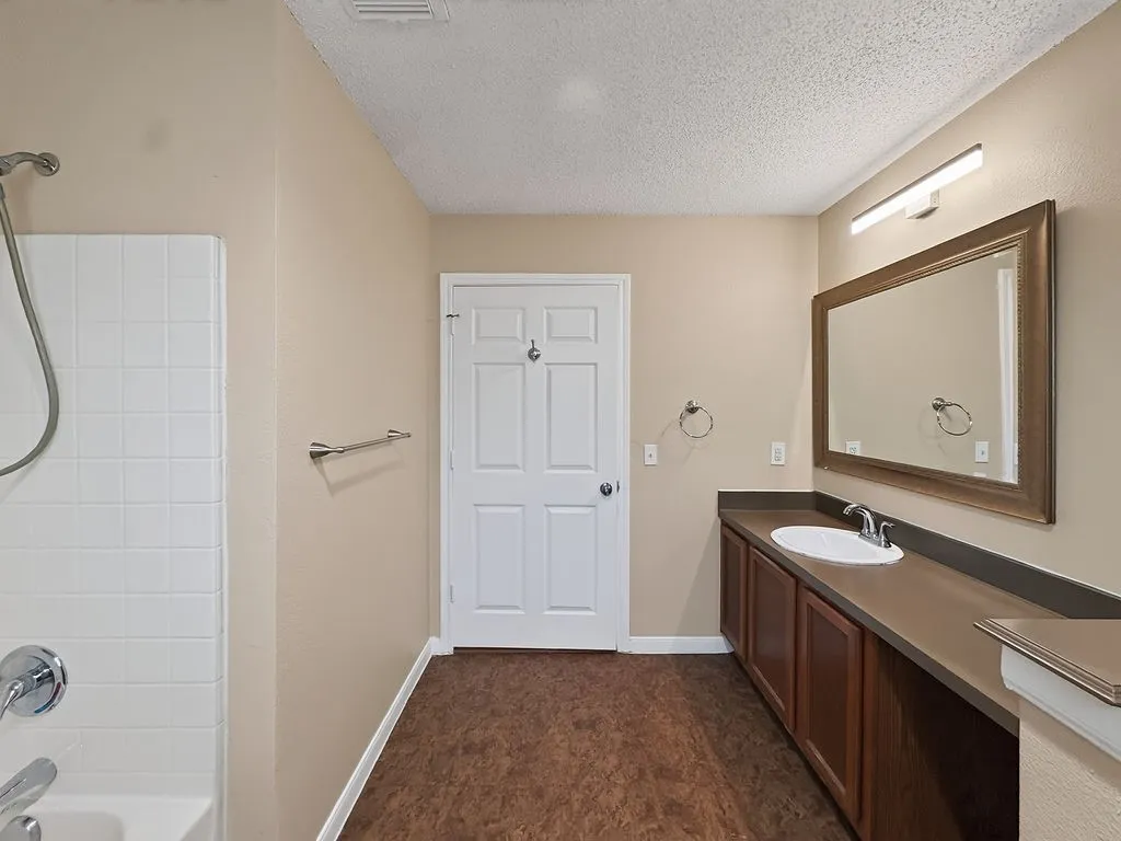 Single Family Residence For Sale in Dallas County , 2239 Wilhurt Avenue, Dallas, Texas 75216, 3 Bedroom, 2 Bathroom, Garage spaces, 1,200 Sqft, built in 2007, Price $219,500, mls#21348665, Real Estate Agent in Dallas, Homes For Sale in Dallas county, Homes For Sale in Dallas, Realtor in Dallas Texas, Real Estate Brokerage Independent Realty Texas, Luminita Cordes Realtor