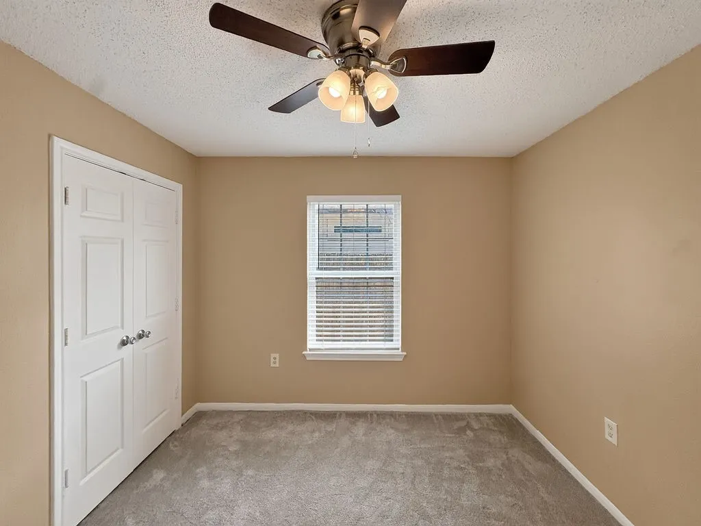 Single Family Residence For Sale in Dallas County , 2239 Wilhurt Avenue, Dallas, Texas 75216, 3 Bedroom, 2 Bathroom, Garage spaces, 1,200 Sqft, built in 2007, Price $219,500, mls#21348665, Real Estate Agent in Dallas, Homes For Sale in Dallas county, Homes For Sale in Dallas, Realtor in Dallas Texas, Real Estate Brokerage Independent Realty Texas, Luminita Cordes Realtor