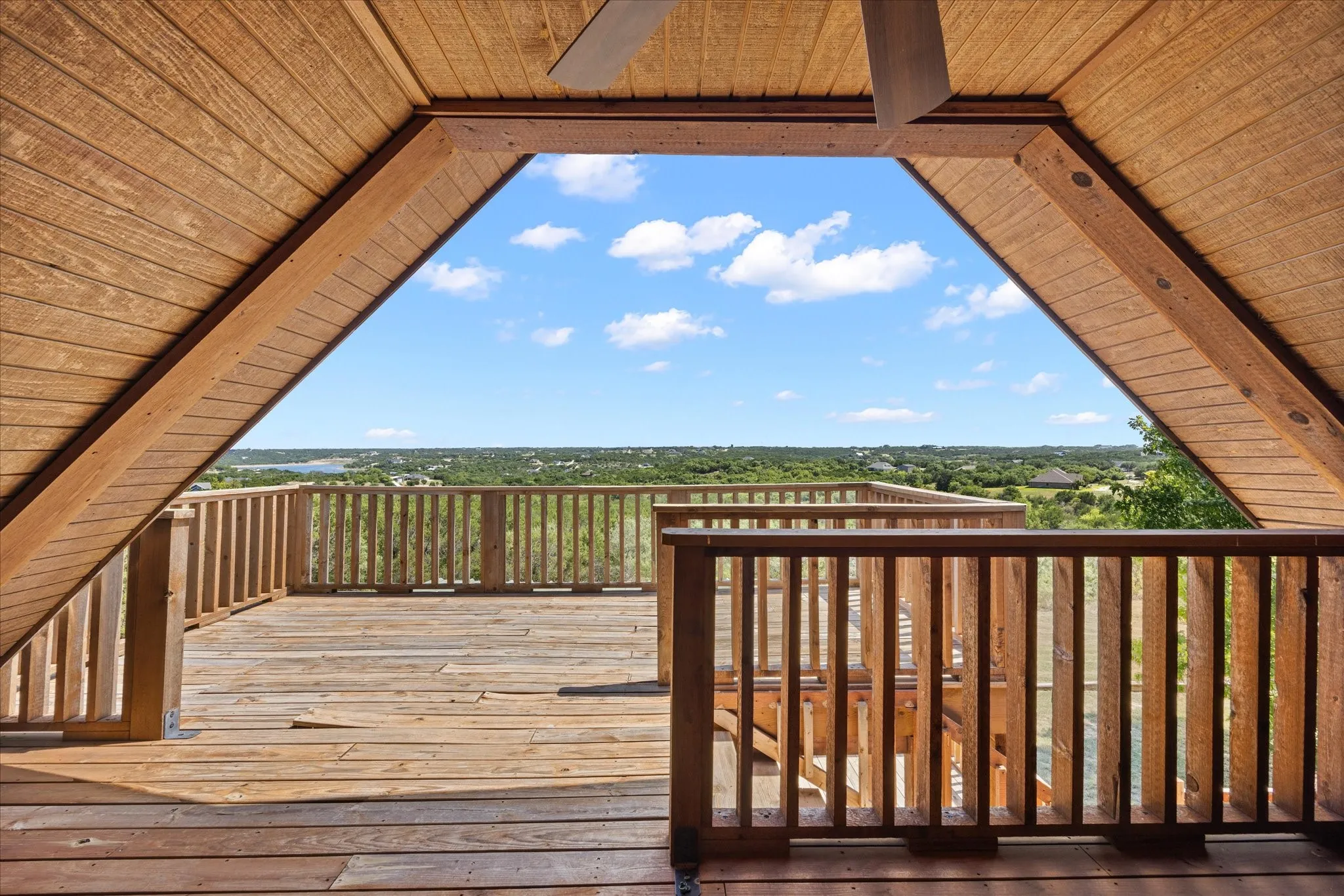 Single Family Residence For Sale in Erath County , 545 Compass Way, Bluff Dale, Texas 76433, 2 Bedroom, 2 Bathroom, 4 Garage spaces, 1,345 Sqft, built in 2006, mls#21349187, Real Estate Agent in Bluff Dale, Homes For Sale in Erath county, Homes For Sale in Bluff Dale, Realtor in Bluff Dale Texas, Real Estate Brokerage Independent Realty Texas, Luminita Cordes Realtor