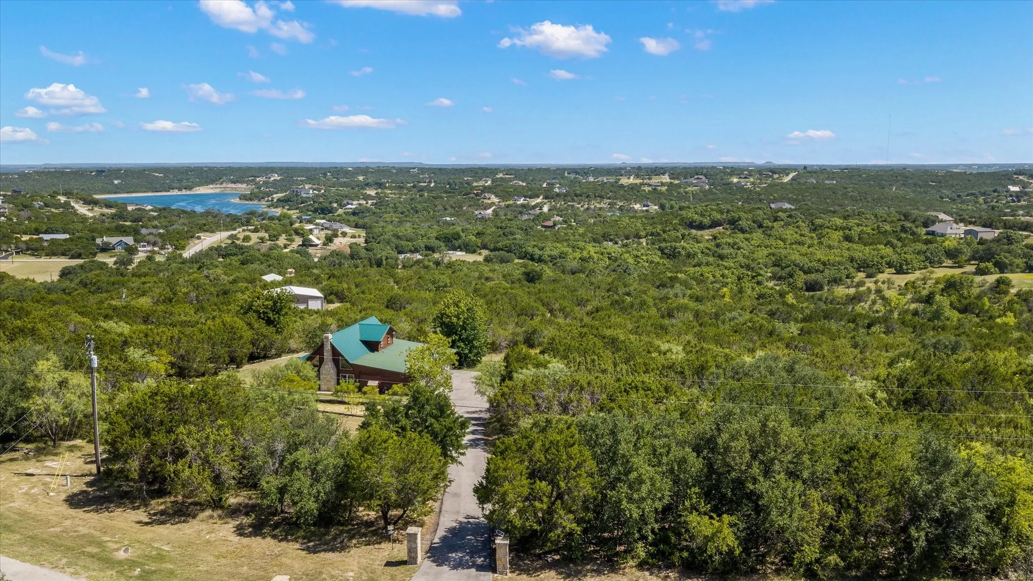 Single Family Residence For Sale in Erath County , 545 Compass Way, Bluff Dale, Texas 76433, 2 Bedroom, 2 Bathroom, 4 Garage spaces, 1,345 Sqft, built in 2006, mls#21349187, Real Estate Agent in Bluff Dale, Homes For Sale in Erath county, Homes For Sale in Bluff Dale, Realtor in Bluff Dale Texas, Real Estate Brokerage Independent Realty Texas, Luminita Cordes Realtor