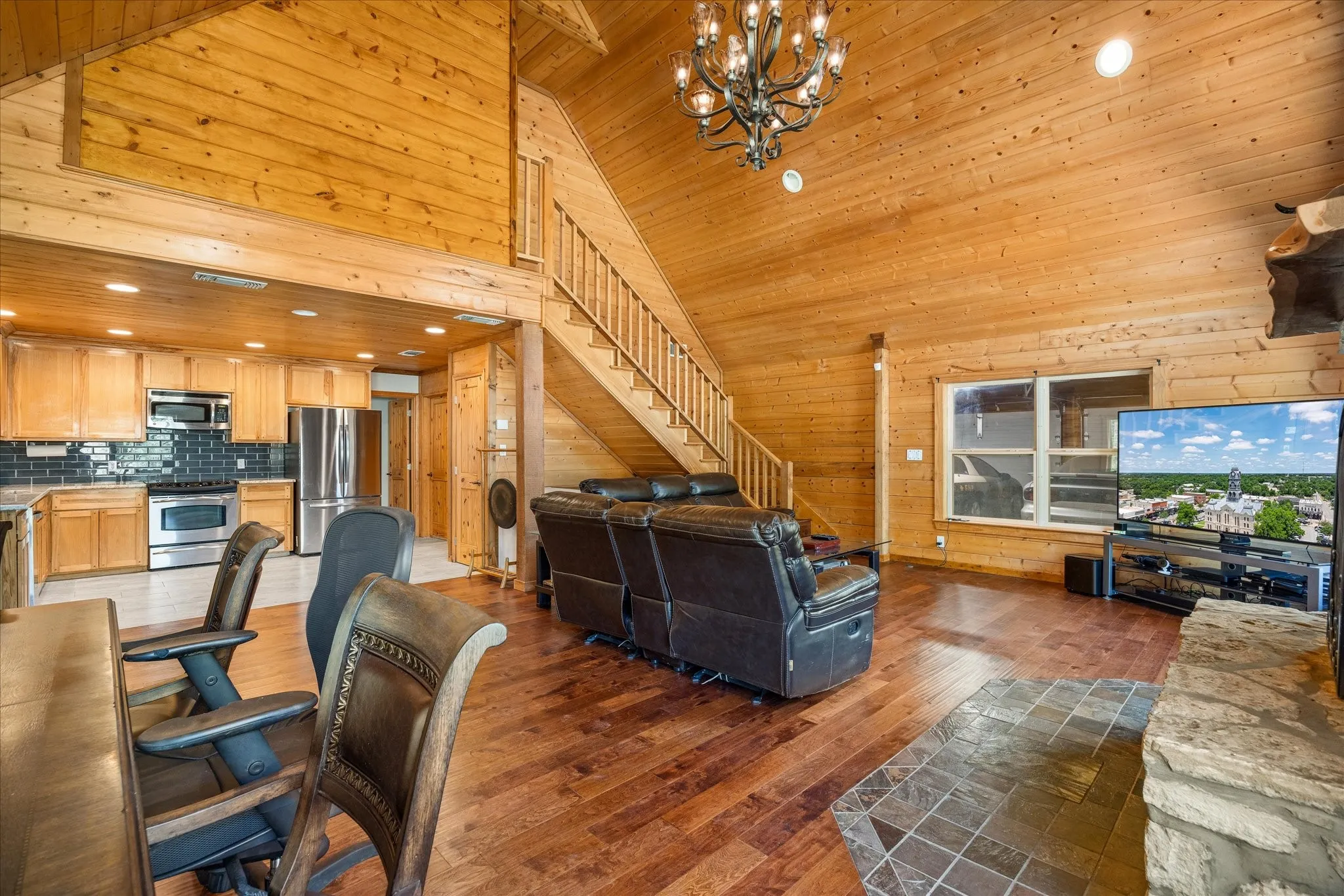Single Family Residence For Sale in Erath County , 545 Compass Way, Bluff Dale, Texas 76433, 2 Bedroom, 2 Bathroom, 4 Garage spaces, 1,345 Sqft, built in 2006, mls#21349187, Real Estate Agent in Bluff Dale, Homes For Sale in Erath county, Homes For Sale in Bluff Dale, Realtor in Bluff Dale Texas, Real Estate Brokerage Independent Realty Texas, Luminita Cordes Realtor