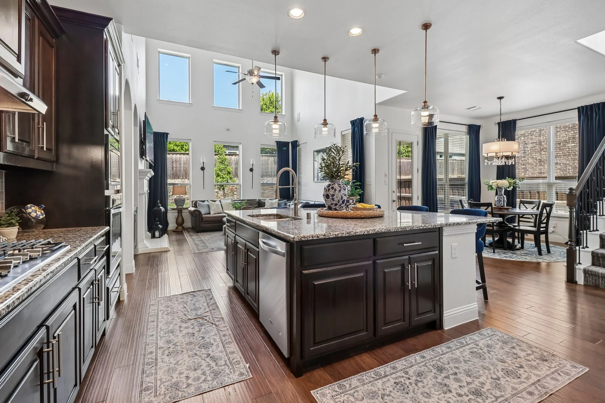 Single Family Residence For Sale in Collin County , 7505 Dolan, Mc Kinney, Texas 75071, 4 Bedroom, 4 Bathroom, 2 Garage spaces, 3,453 Sqft, built in 2016, mls#21348212, Real Estate Agent in Mc Kinney, Homes For Sale in Collin county, Homes For Sale in Mc Kinney, Realtor in Mc Kinney Texas, Real Estate Brokerage Independent Realty Texas, Luminita Cordes Realtor