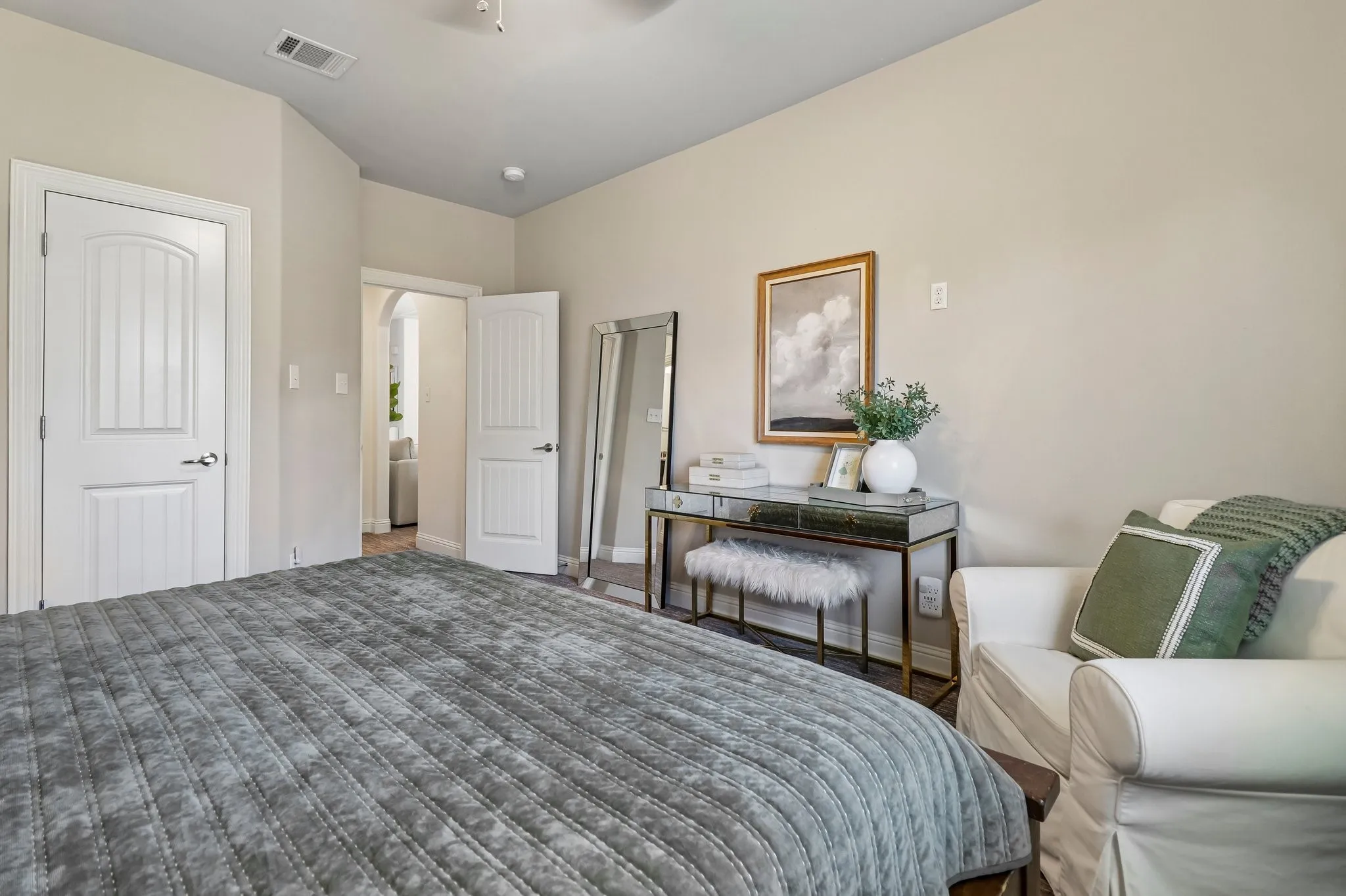 Single Family Residence For Sale in Collin County , 7505 Dolan, Mc Kinney, Texas 75071, 4 Bedroom, 4 Bathroom, 2 Garage spaces, 3,453 Sqft, built in 2016, mls#21348212, Real Estate Agent in Mc Kinney, Homes For Sale in Collin county, Homes For Sale in Mc Kinney, Realtor in Mc Kinney Texas, Real Estate Brokerage Independent Realty Texas, Luminita Cordes Realtor