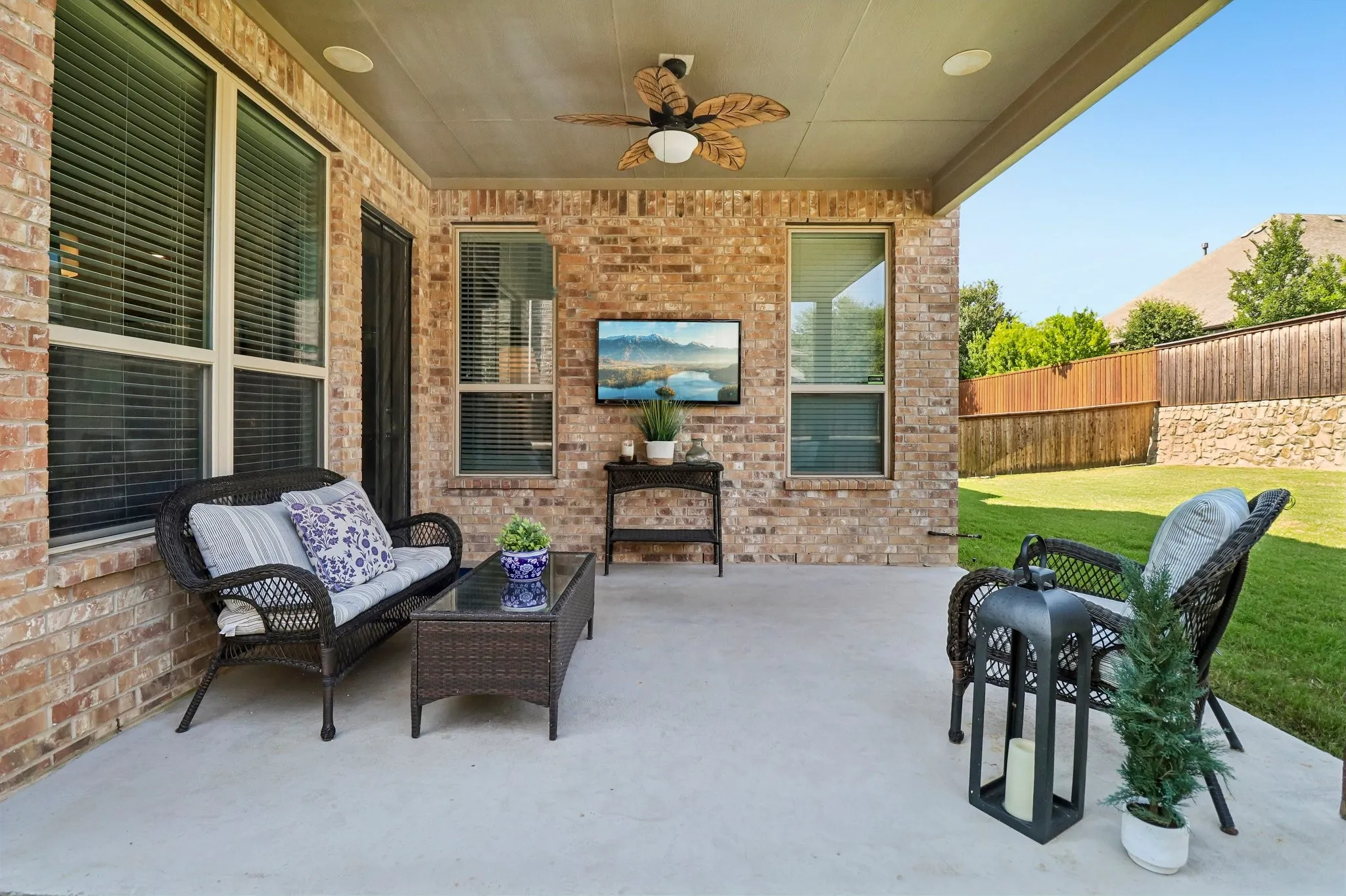 Single Family Residence For Sale in Collin County , 7505 Dolan, Mc Kinney, Texas 75071, 4 Bedroom, 4 Bathroom, 2 Garage spaces, 3,453 Sqft, built in 2016, mls#21348212, Real Estate Agent in Mc Kinney, Homes For Sale in Collin county, Homes For Sale in Mc Kinney, Realtor in Mc Kinney Texas, Real Estate Brokerage Independent Realty Texas, Luminita Cordes Realtor