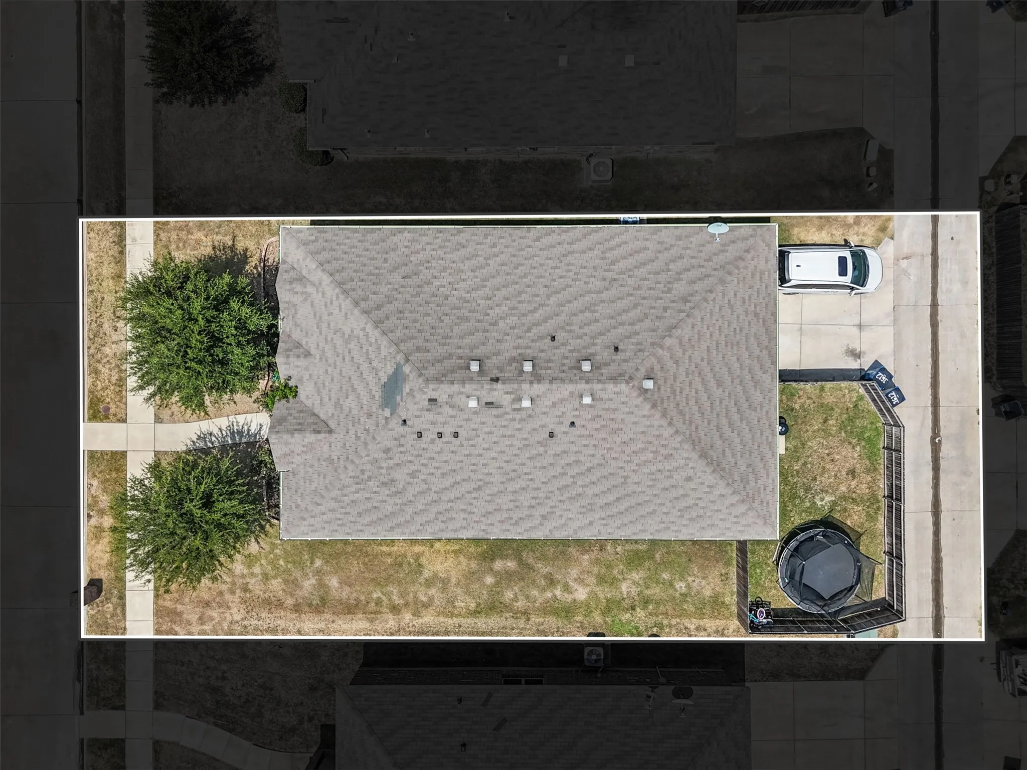 Single Family Residence For Sale in Dallas County , 1612 Ambercrest Drive, Lancaster, Texas 75146, 4 Bedroom, 2 Bathroom, 2 Garage spaces, 2,124 Sqft, built in 2016, mls#21349449, Real Estate Agent in Lancaster, Homes For Sale in Dallas county, Homes For Sale in Lancaster, Realtor in Lancaster Texas, Real Estate Brokerage Independent Realty Texas, Luminita Cordes Realtor