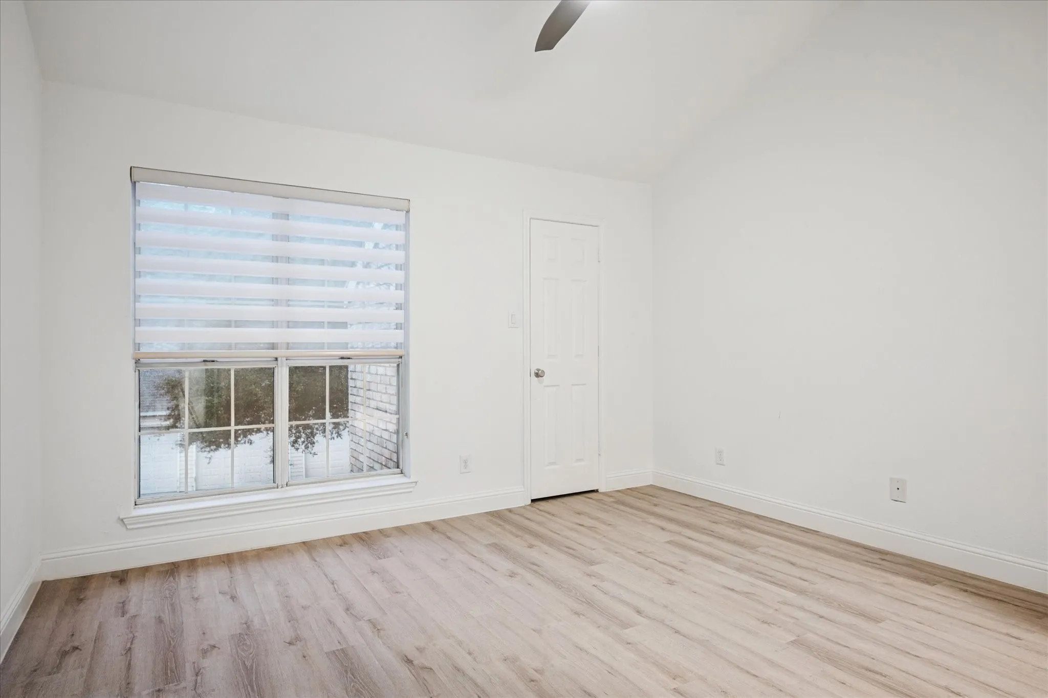 Condominium For Sale in Dallas County , 5565 Preston Oaks Road 262, Dallas, Texas 75254, 2 Bedroom, 2 Bathroom, Garage spaces, 1,313 Sqft, built in 1983, mls#21345704, Real Estate Agent in Dallas, Homes For Sale in Dallas county, Homes For Sale in Dallas, Realtor in Dallas Texas, Real Estate Brokerage Independent Realty Texas, Luminita Cordes Realtor