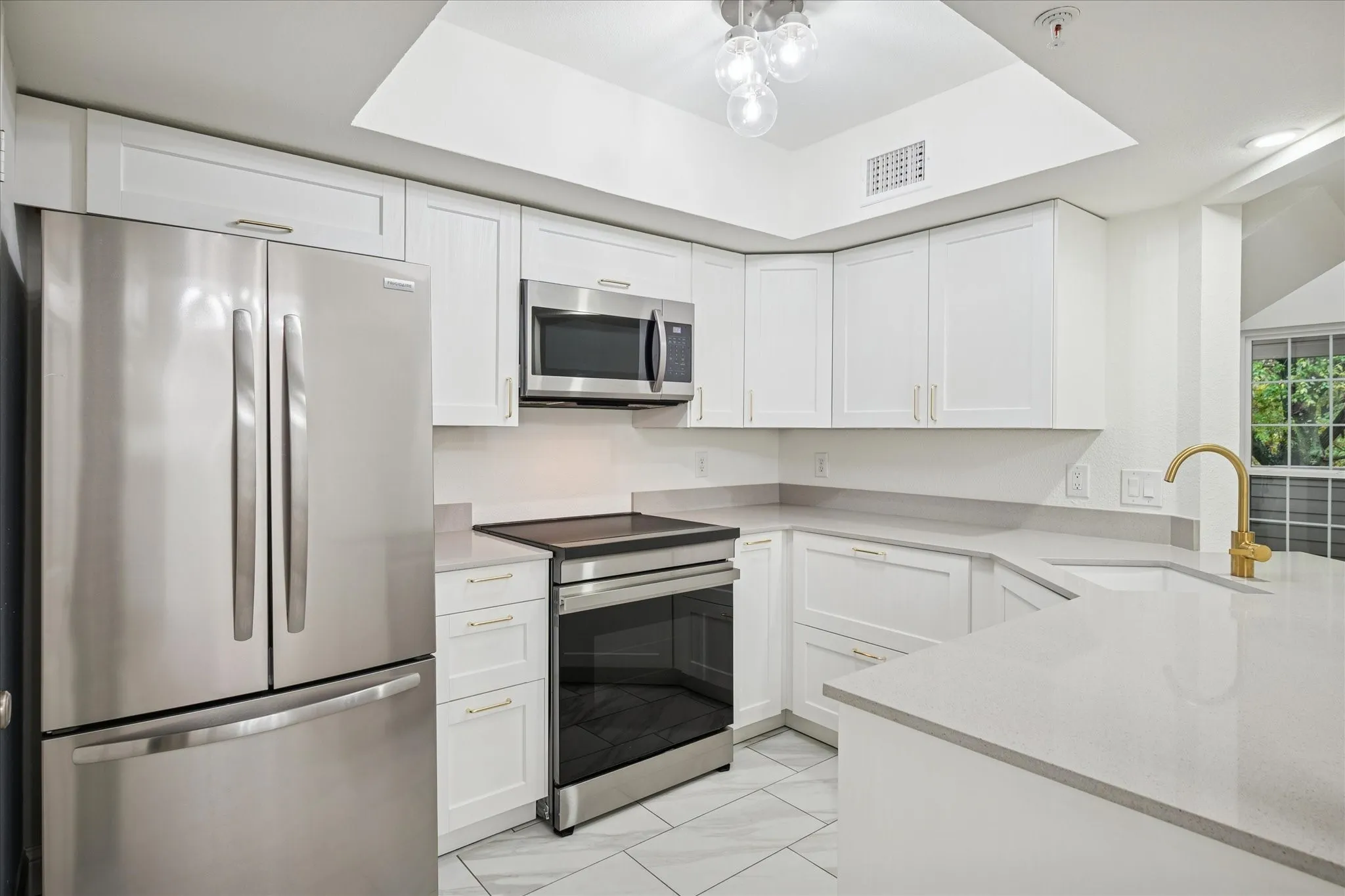 Condominium For Sale in Dallas County , 5565 Preston Oaks Road 262, Dallas, Texas 75254, 2 Bedroom, 2 Bathroom, Garage spaces, 1,313 Sqft, built in 1983, mls#21345704, Real Estate Agent in Dallas, Homes For Sale in Dallas county, Homes For Sale in Dallas, Realtor in Dallas Texas, Real Estate Brokerage Independent Realty Texas, Luminita Cordes Realtor