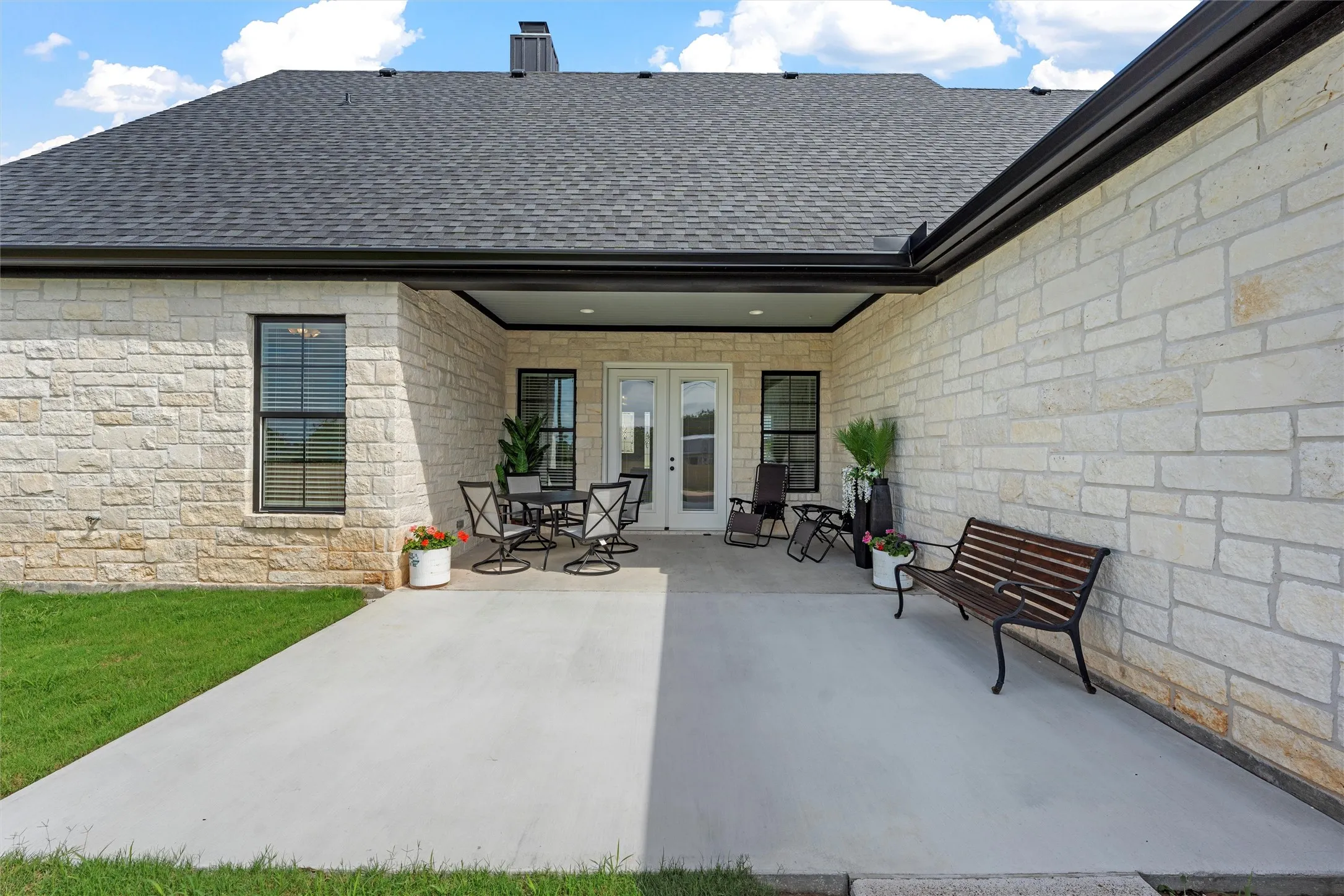Single Family Residence For Sale in Mc Lennan County , 113 Water View Lane, Robinson, Texas 76706, 4 Bedrooms, 2 Bathrooms, 2 Garage spaces, 2,229 Sqft, built in 2025, Price $579,000, mls#21349452, Real Estate Agent in Robinson, Homes For Sale in Mc Lennan county, Homes For Sale in Robinson, Realtor in Robinson Texas, Real Estate Brokerage Independent Realty Texas, Luminita Cordes Realtor