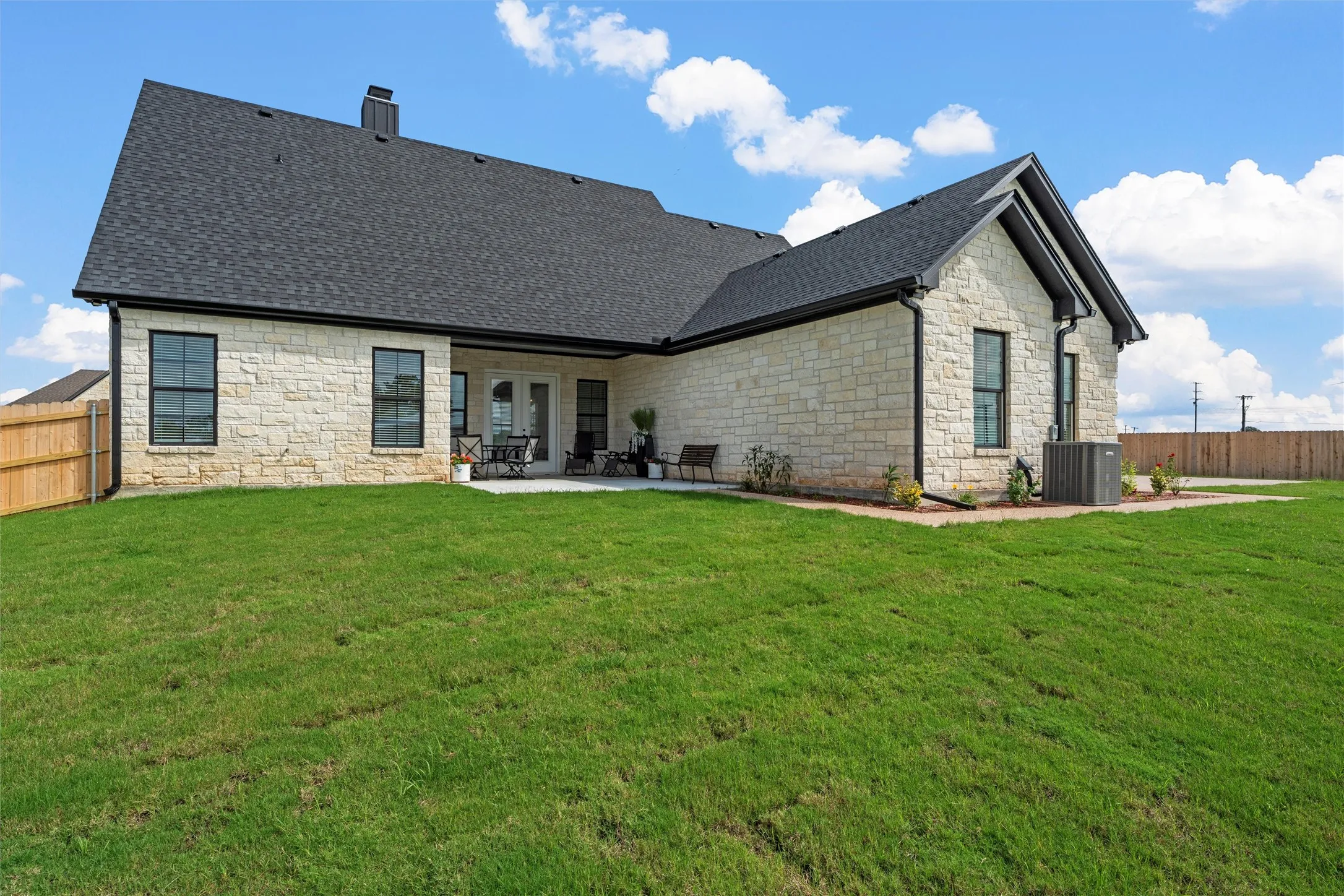 Single Family Residence For Sale in Mc Lennan County , 113 Water View Lane, Robinson, Texas 76706, 4 Bedrooms, 2 Bathrooms, 2 Garage spaces, 2,229 Sqft, built in 2025, Price $579,000, mls#21349452, Real Estate Agent in Robinson, Homes For Sale in Mc Lennan county, Homes For Sale in Robinson, Realtor in Robinson Texas, Real Estate Brokerage Independent Realty Texas, Luminita Cordes Realtor