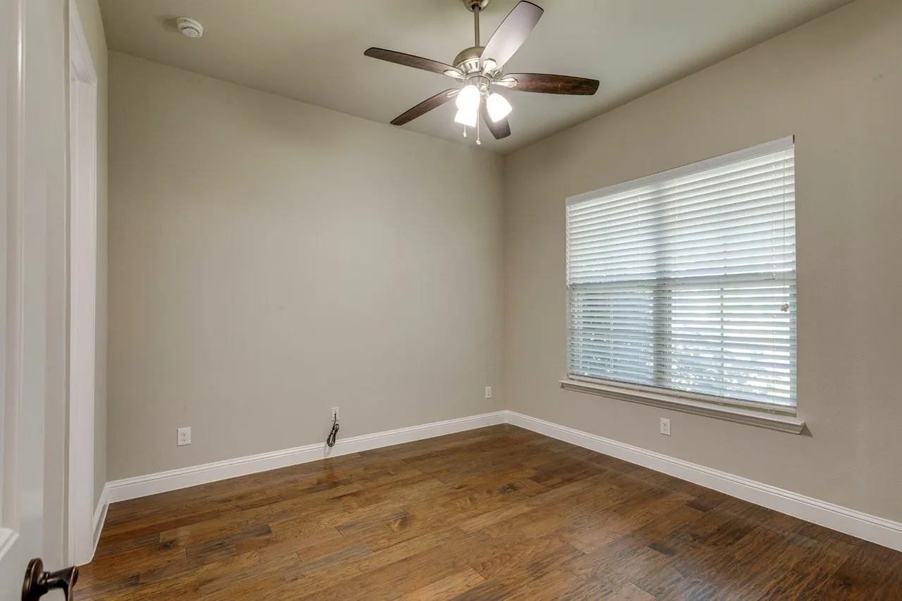 Single Family Residence For Sale in Collin County , 13788 El Toro Road, Frisco, Texas 75035, 4 Bedroom, 3 Bathroom, 2 Garage spaces, 2,385 Sqft, built in 2015, mls#21349475, Real Estate Agent in Frisco, Homes For Sale in Collin county, Homes For Sale in Frisco, Realtor in Frisco Texas, Real Estate Brokerage Independent Realty Texas, Luminita Cordes Realtor