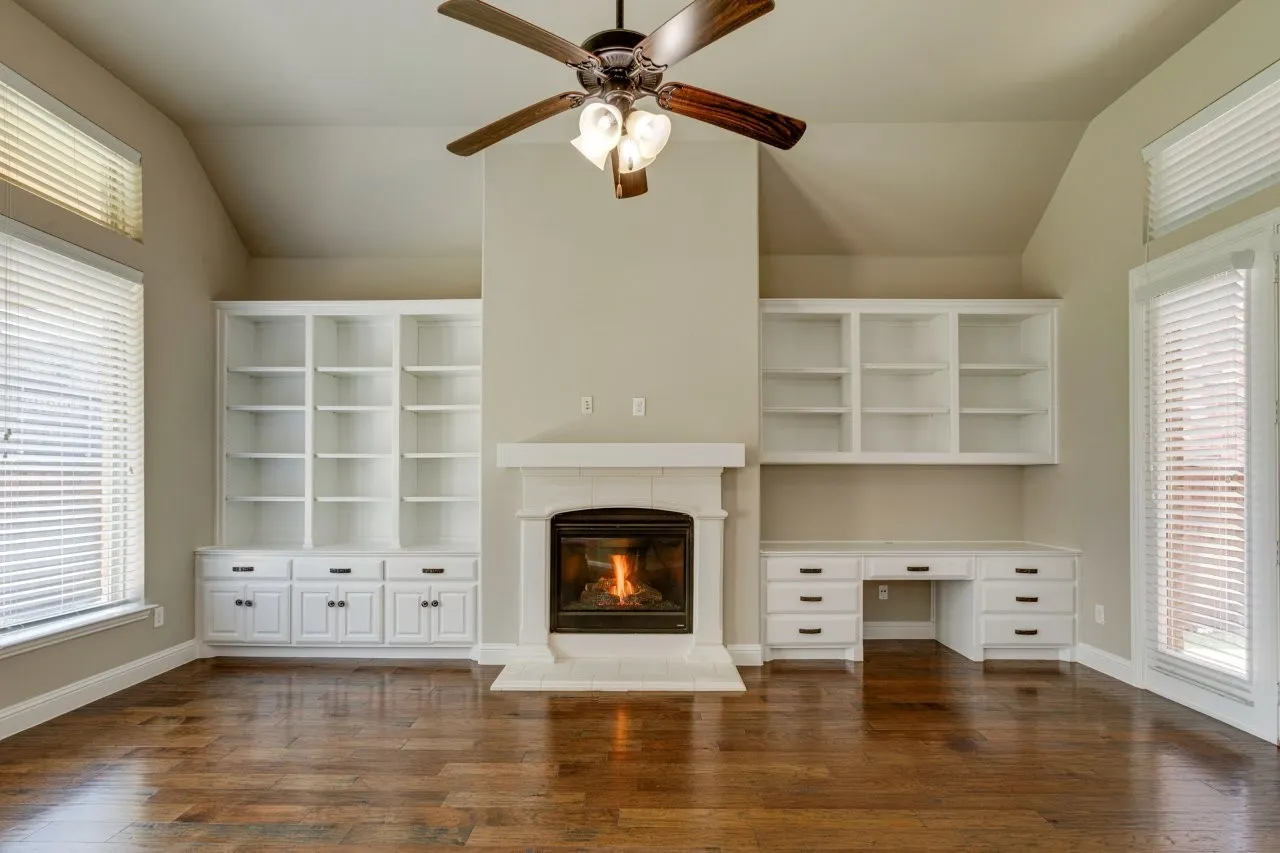 Single Family Residence For Sale in Collin County , 13788 El Toro Road, Frisco, Texas 75035, 4 Bedroom, 3 Bathroom, 2 Garage spaces, 2,385 Sqft, built in 2015, mls#21349475, Real Estate Agent in Frisco, Homes For Sale in Collin county, Homes For Sale in Frisco, Realtor in Frisco Texas, Real Estate Brokerage Independent Realty Texas, Luminita Cordes Realtor